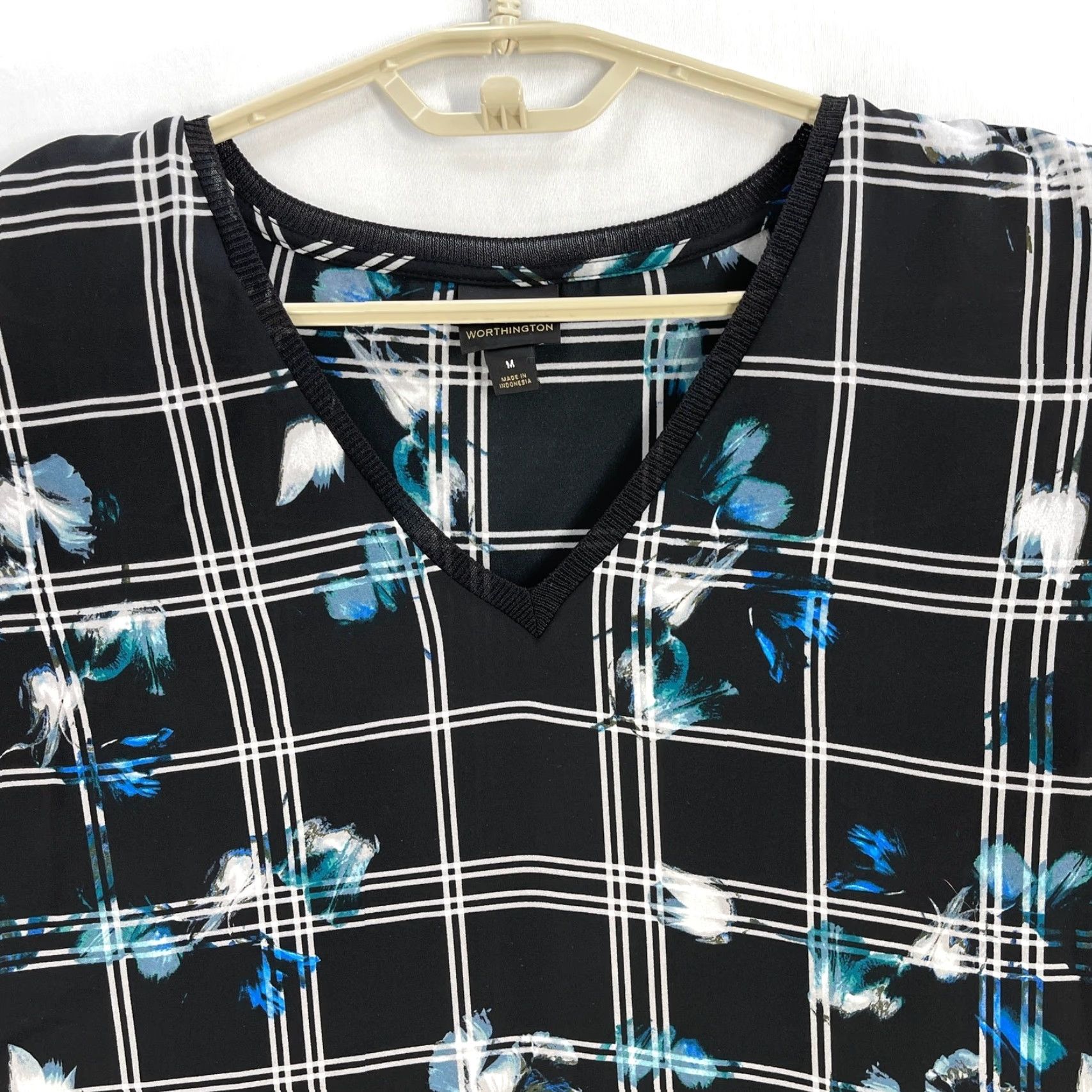 Worthington Worthington Shirt Women M Black Blue Floral Print Semi Sheer V Neck Feminine, Plaid, Short Sleeve, Tunic, Regular Fit, Pullover, Casual, Classic Size M / US 6-8 / IT 42-44 - 2 Thumbnail