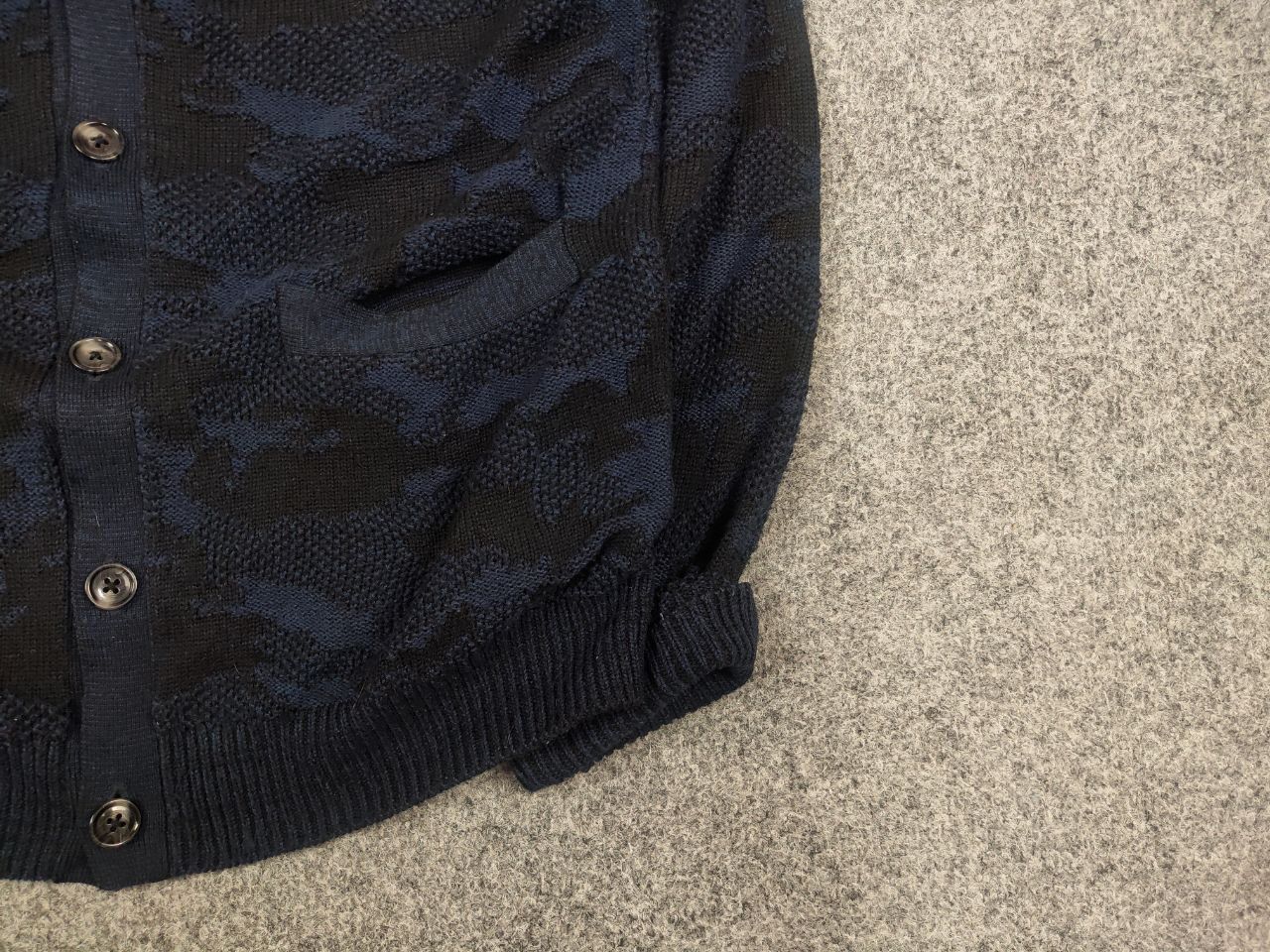 Japanese Brand Nano Universe Tokyo Japan Design Dark Wool Camo Cardigan Size US S / EU 44-46 / 1 - 6 Thumbnail