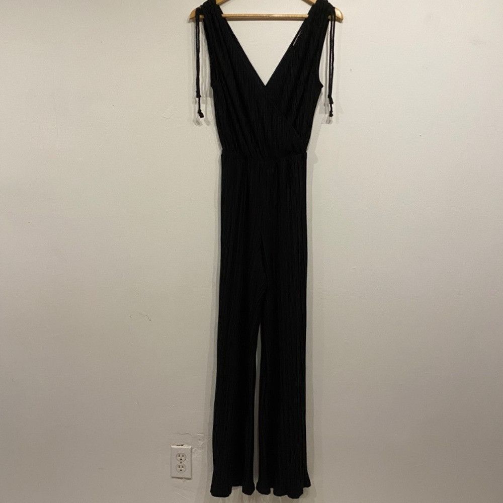 Other Cupcakes & Cashmere Ibiza Black Wide Leg Pleated Jumpsuit Size 25" / US 0 / IT 36 - 1 Thumbnail