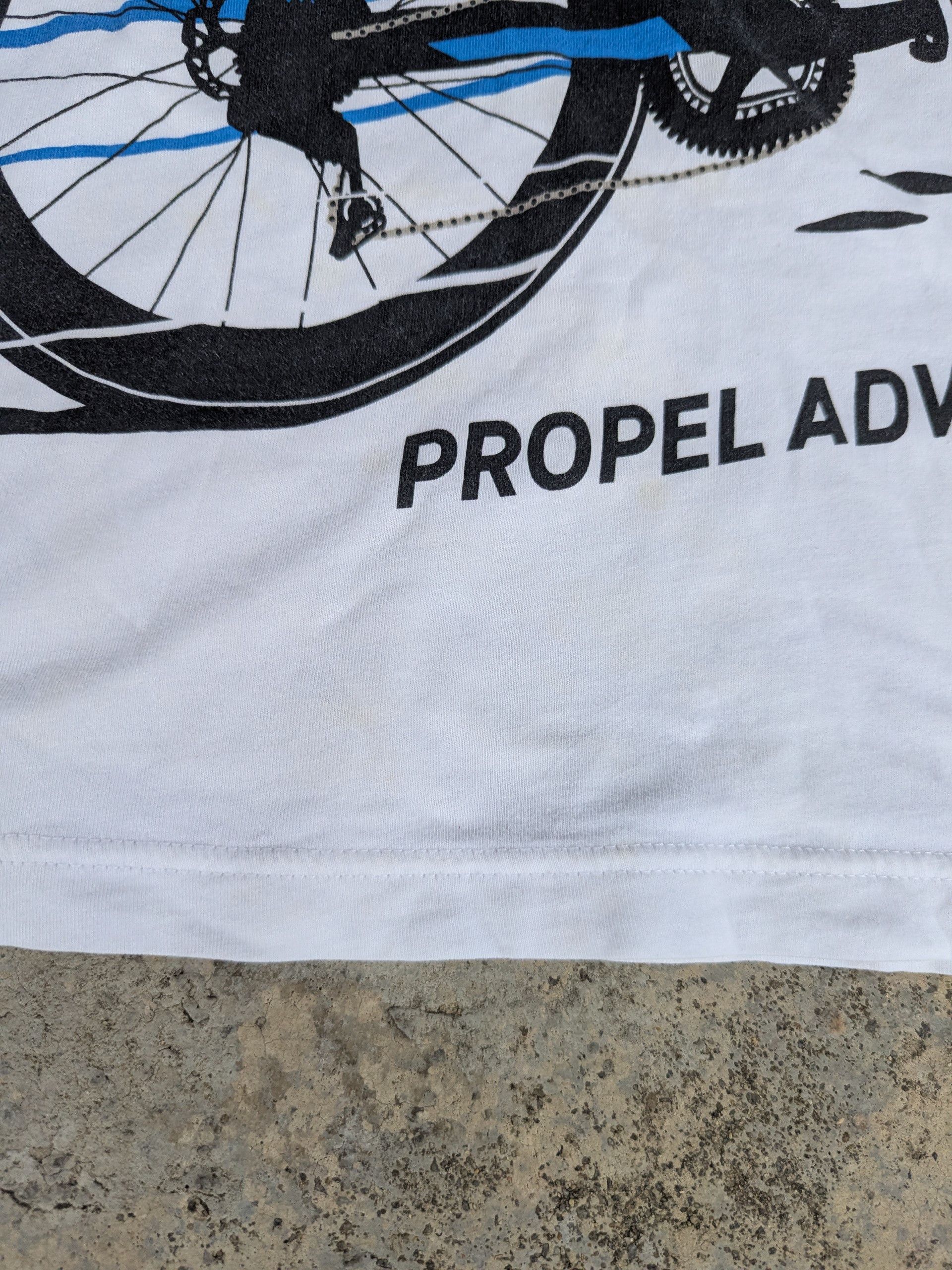 Giant × Japanese Brand × Uniqlo Uniqlo Giant Bicycle T Shirt Size US S / EU 44-46 / 1 - 5 Thumbnail