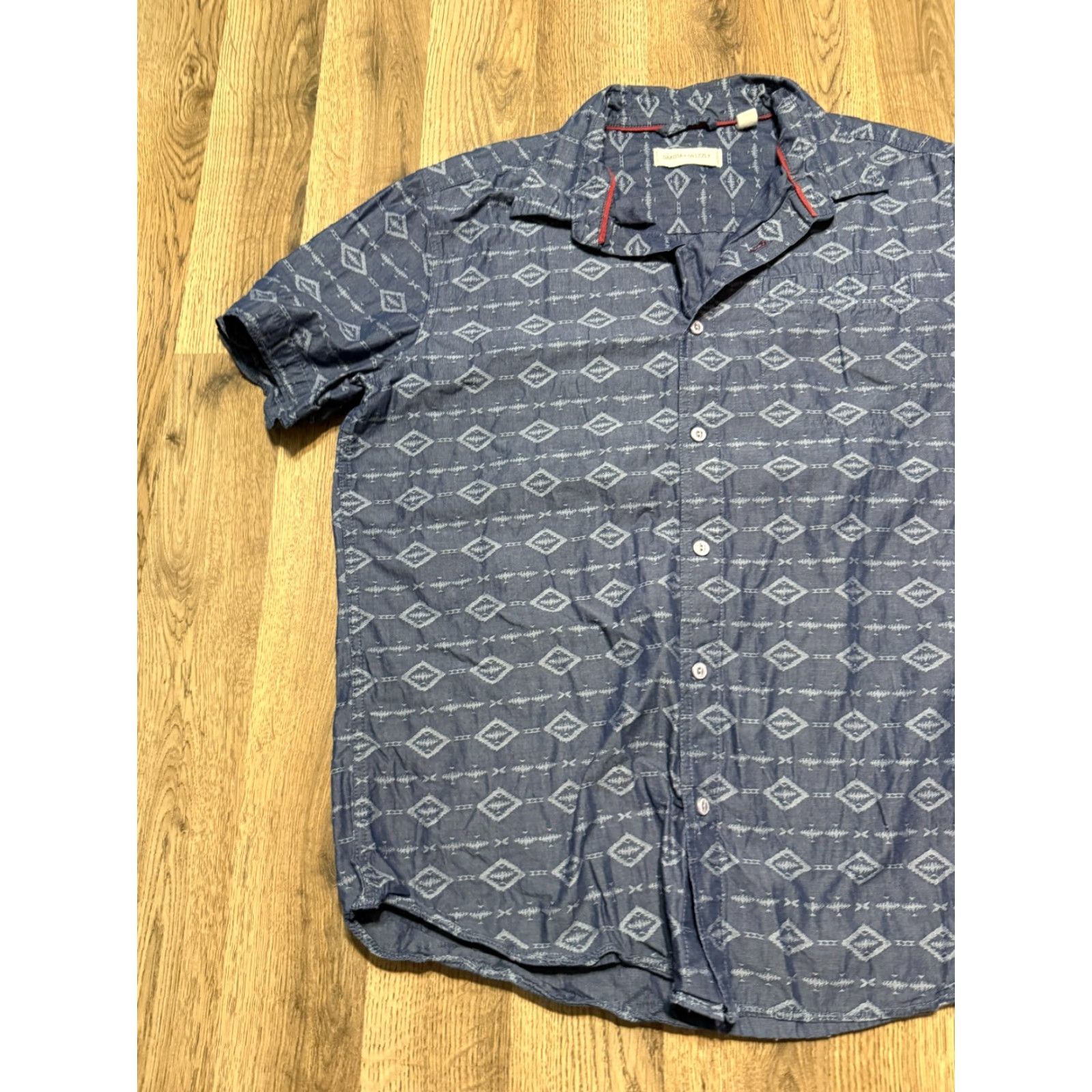 Vintage Dakota Grizzly Shirt Men’s Size Large Blue Grey Short Sleeve Button Up Shirt Size US L / EU 52-54 / 3 - 3 Thumbnail