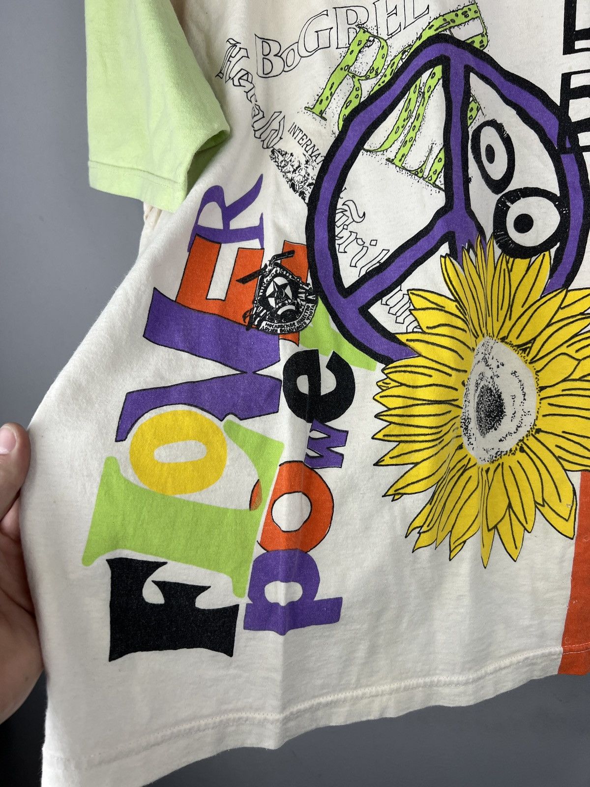 Japanese Brand × Vintage Vintage Peace tee Flower Power 90s Size US M / EU 48-50 / 2 - 3 Thumbnail