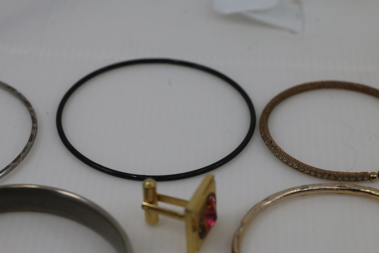 The Unbranded Brand Vintage Jewelry Lot Bracelets, Pendants & Necklace Mixed Size ONE SIZE - 4 Thumbnail