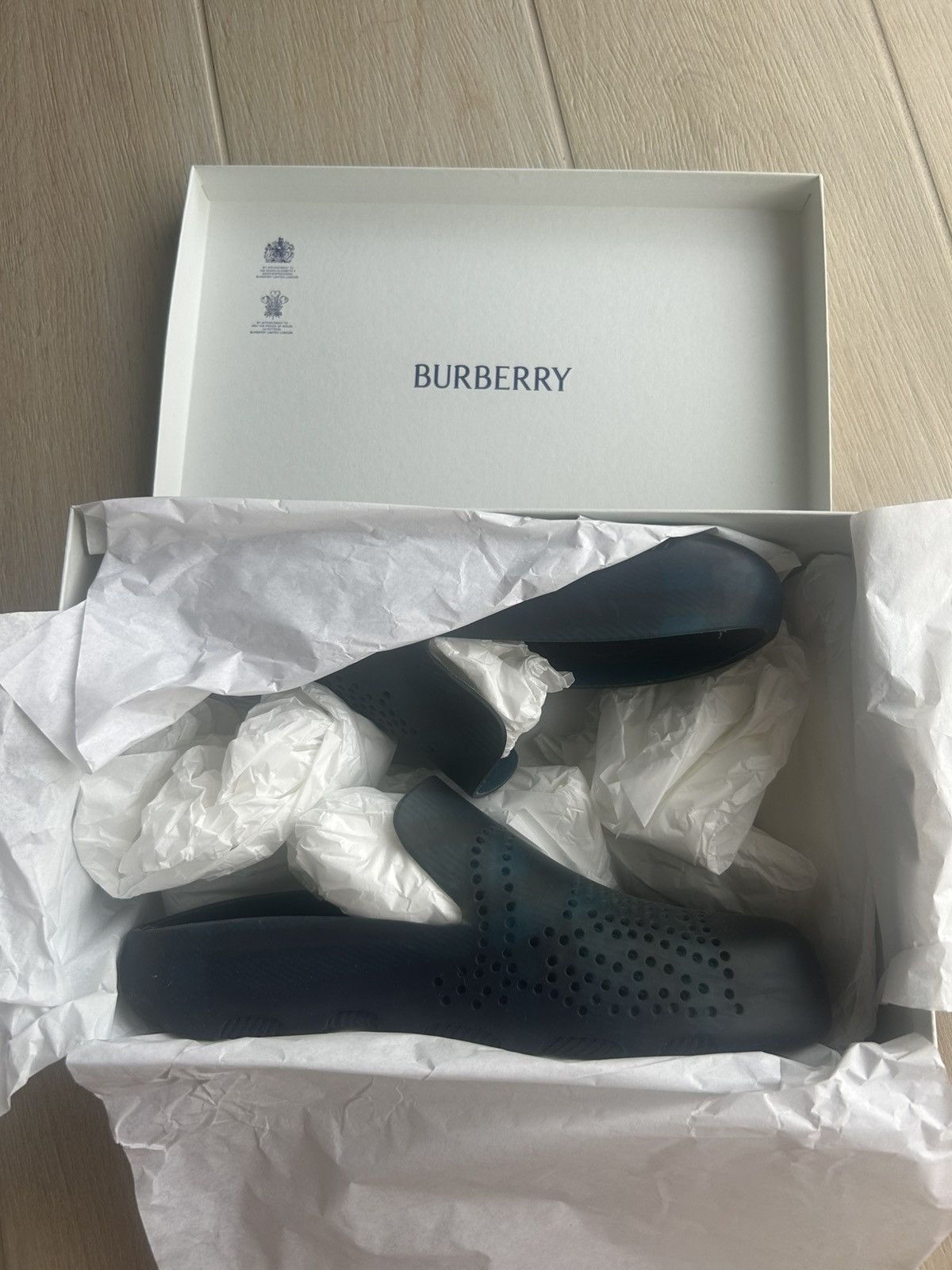 Burberry Burberry - Stingray Clog Size US 12 / EU 45 - 4 Thumbnail