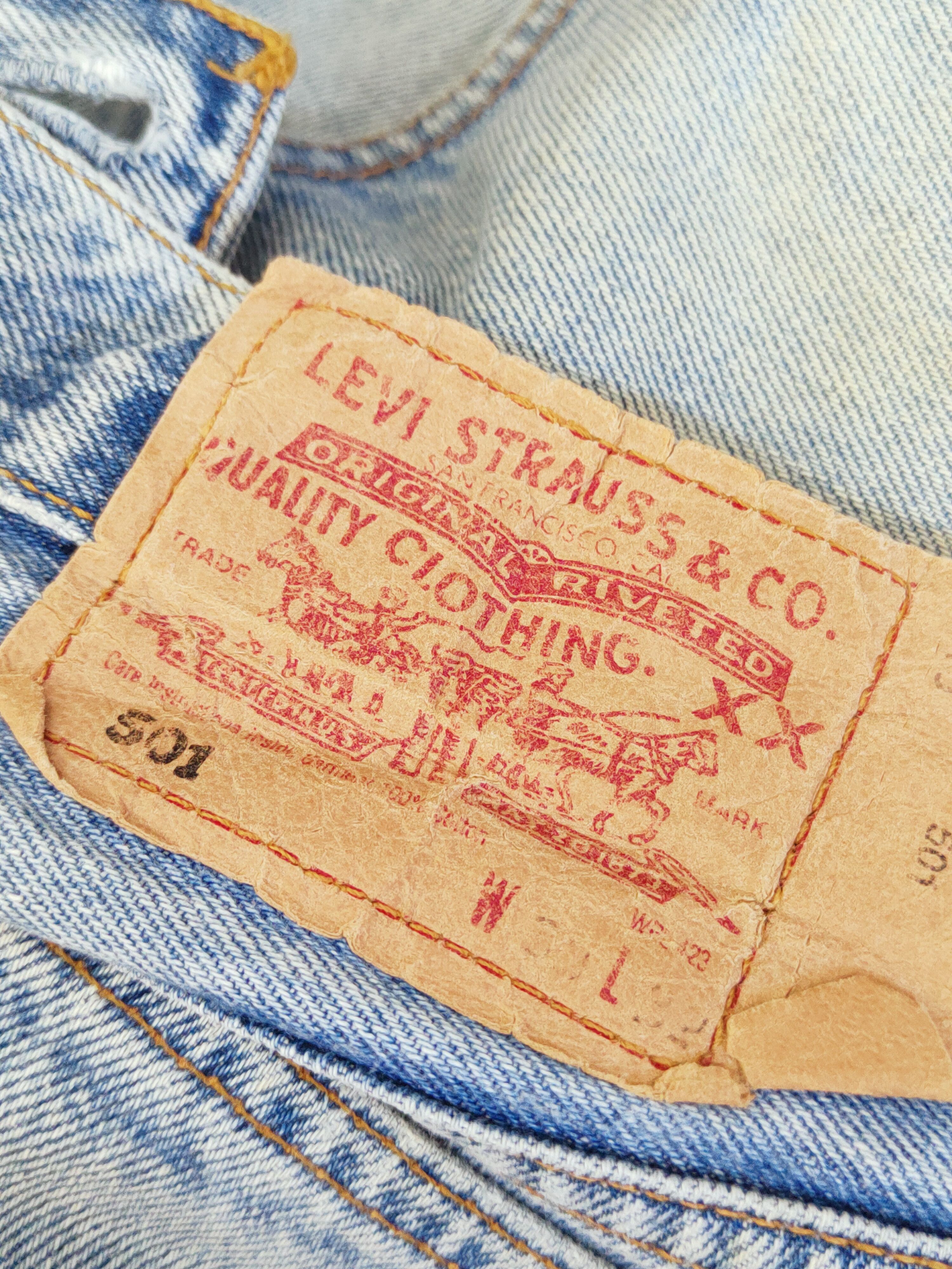 Levi's 501 Levi's Blue Distressed Ripped Jeans #W541 Size US 33 - 13 Thumbnail