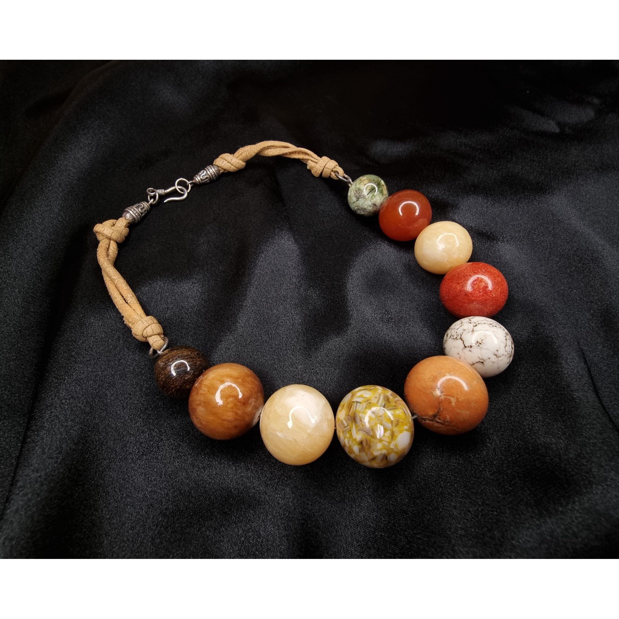 Vintage Vintage Large Stone Beaded Necklace With Sterling Silver Cla Size ONE SIZE - 1 Thumbnail
