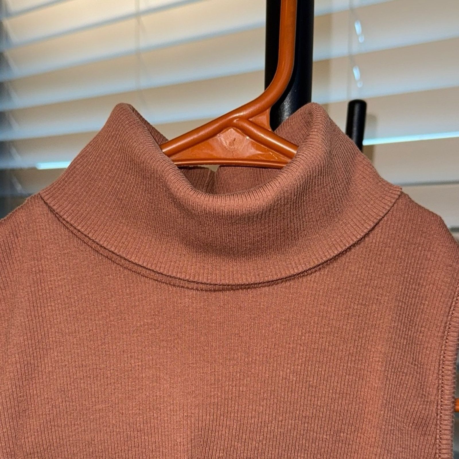 Zara Zara Brown Knit Turtleneck Sweater Size L / US 10 / IT 46 - 4 Thumbnail
