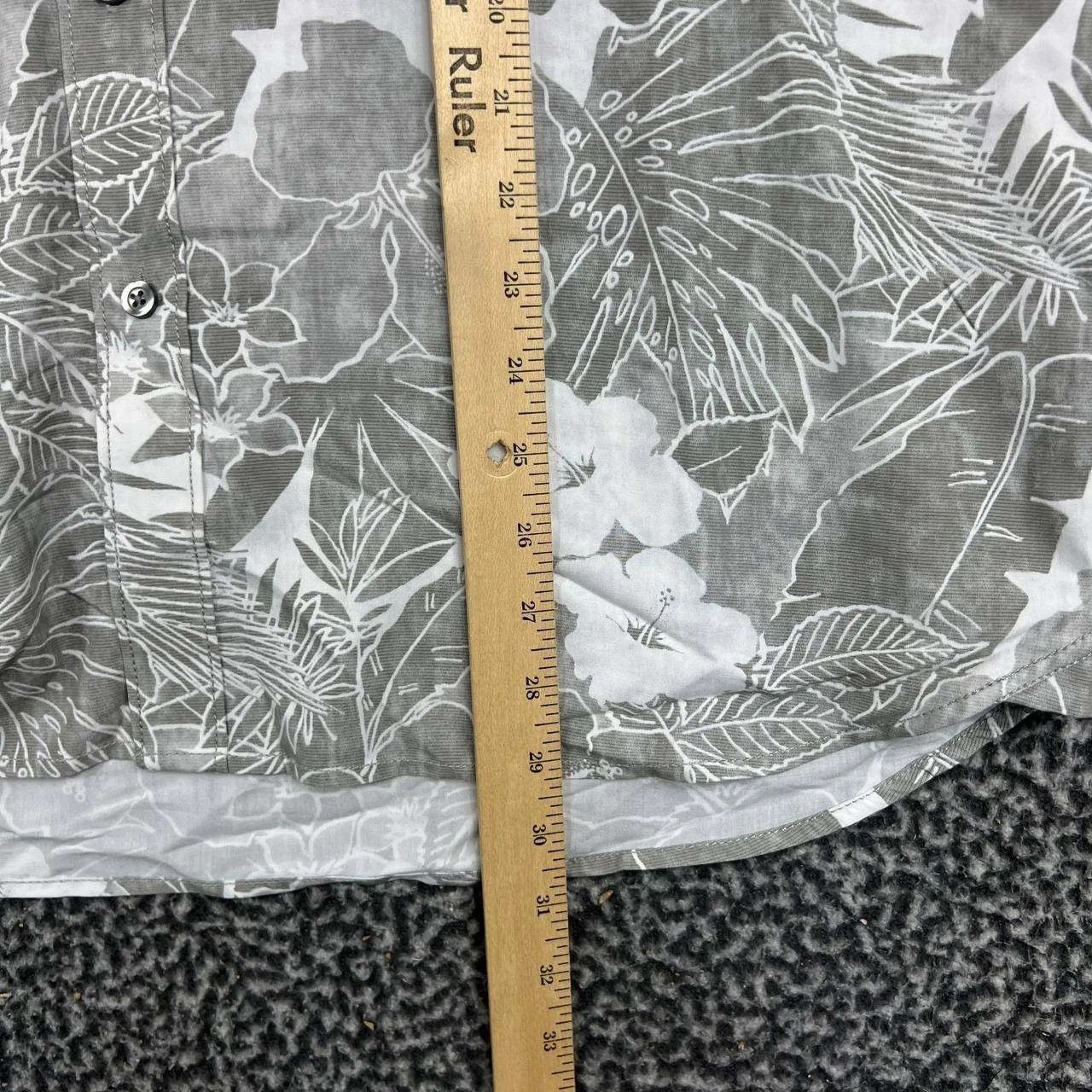 Tommy Bahama Tommy Bahama Button Up Shirt Men Gray Hawaiian Collared L Size US L / EU 52-54 / 3 - 3 Thumbnail
