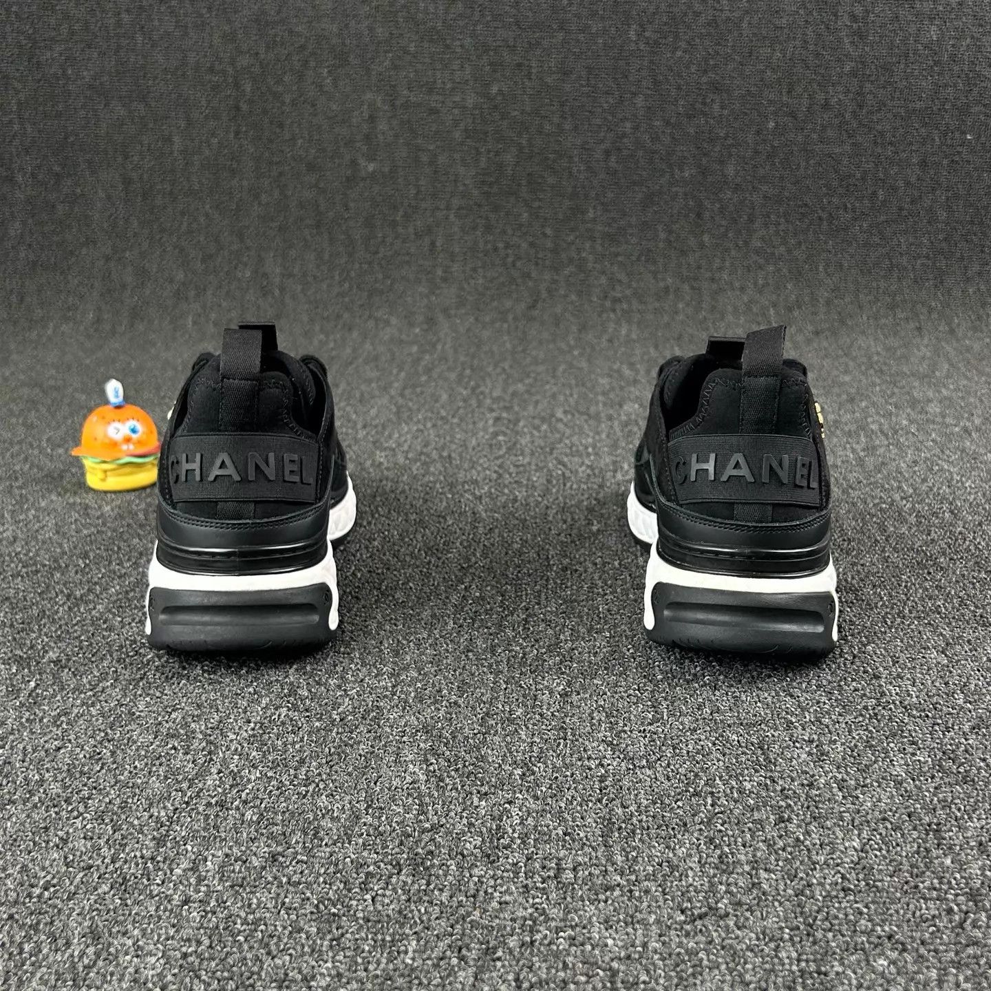 Chanel Chanel Black CC Gold Sneakers Women's 38 Panda HB6714 Size US 7.5 / IT 37.5 - 5 Thumbnail