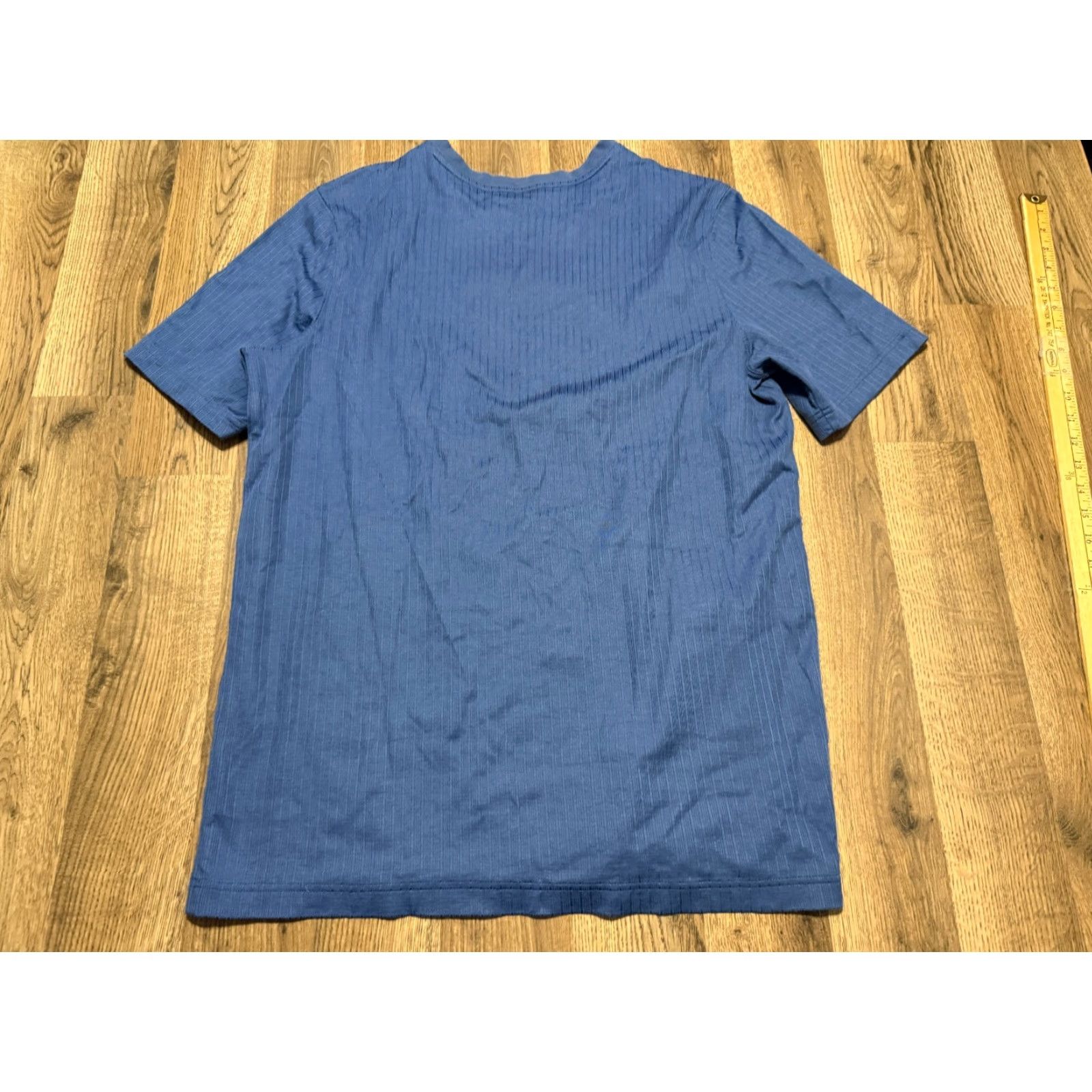 Croft & Barrow Croft & Barrow Shirt Men's Tall Large Blue V-neck Easy Care Shirt Size US L / EU 52-54 / 3 - 2 Thumbnail