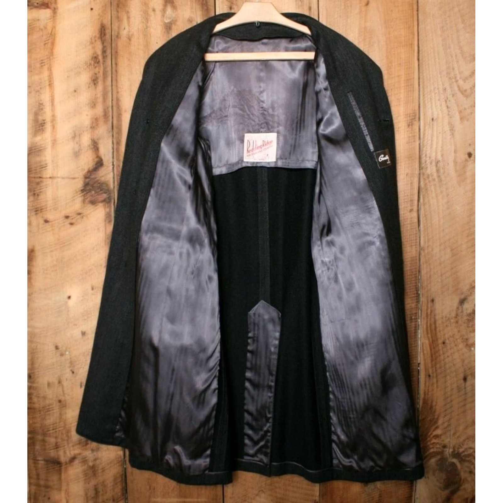Vintage VINTAGE Town & Country Coat Overcoat Wool Gray 41R Mens Herringbone Button 43" Length 18.25" Shoulders Size US XS / EU 42 / 0 - 3 Thumbnail