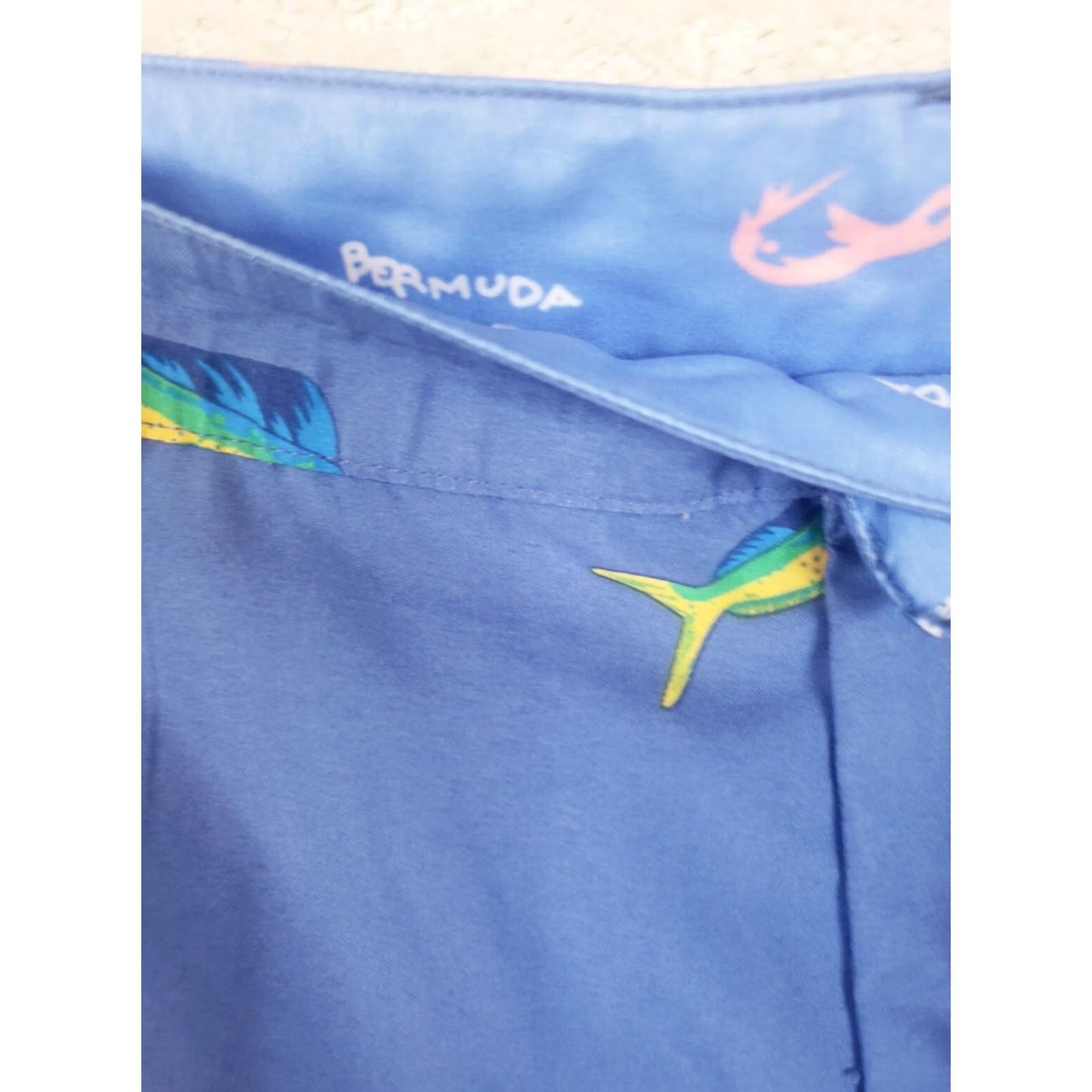 Vintage Bermuda Styles Men’s Blue Chino Shorts Sz 36x8 With Mahi Fish Pattern All Over Size US 36 / EU 52 - 5 Thumbnail