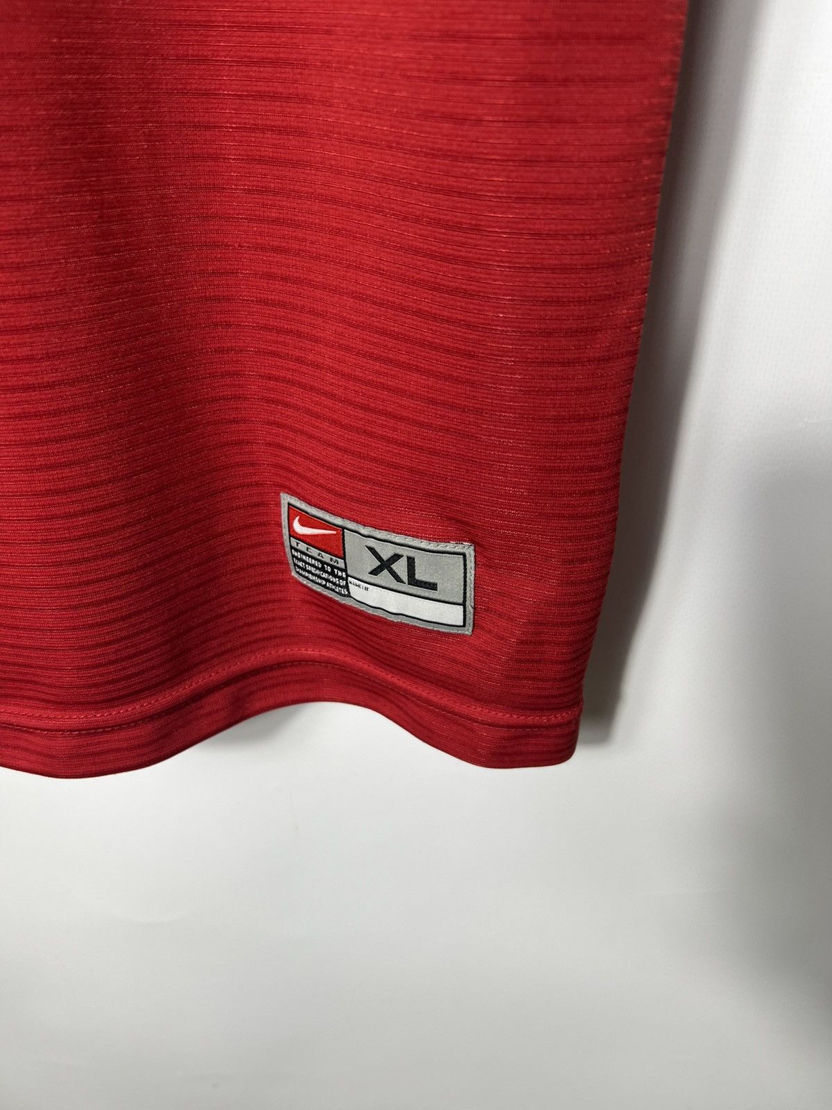 Nike Vintage 90s streetwear y2k Nike Team Red T-shirt Size Xl Size US XL / EU 56 / 4 - 4 Thumbnail