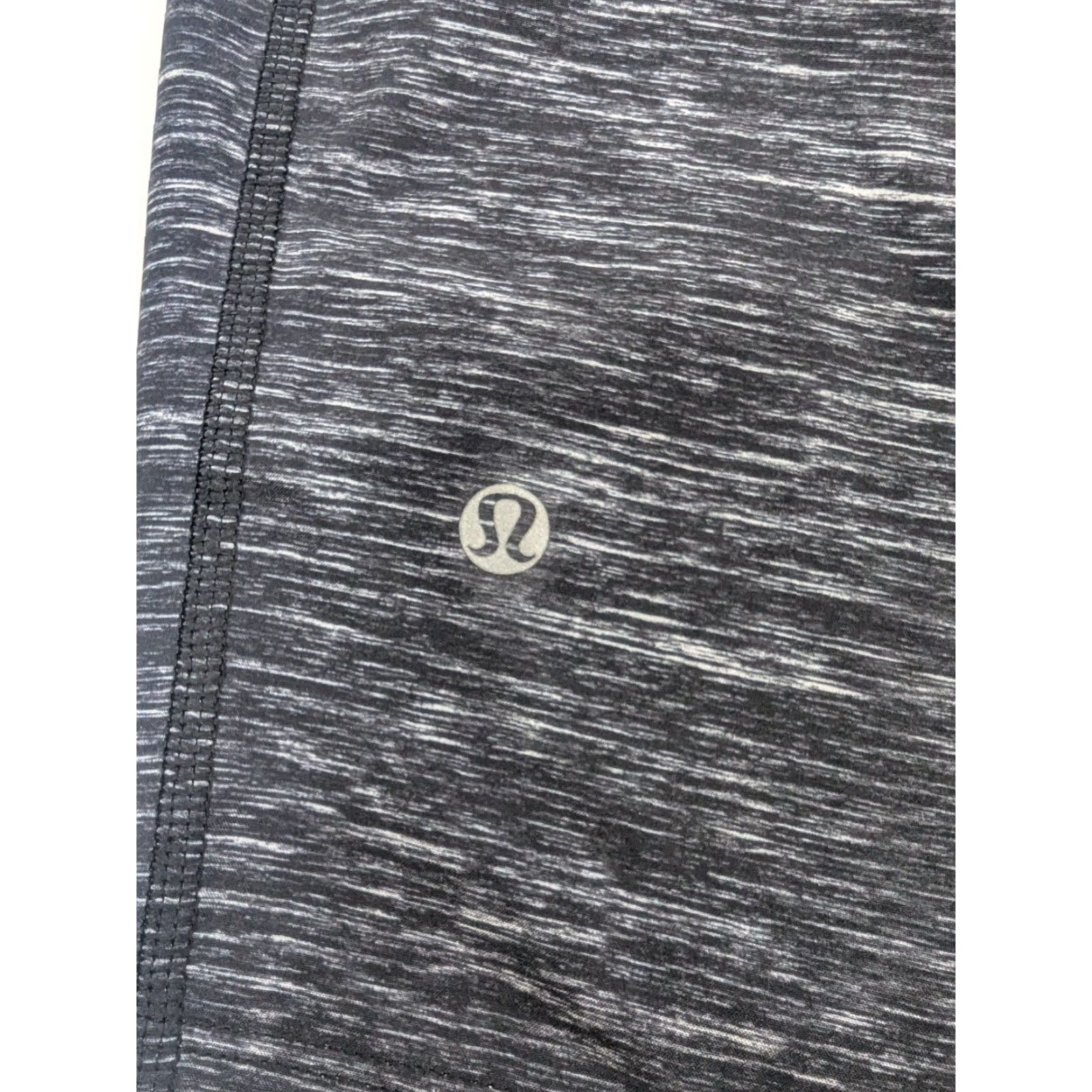 Lululemon Lululemon Running Shorts Space Dye Gray Black Men's Large Gym Athletic Space Mens Size US 33 - 3 Thumbnail