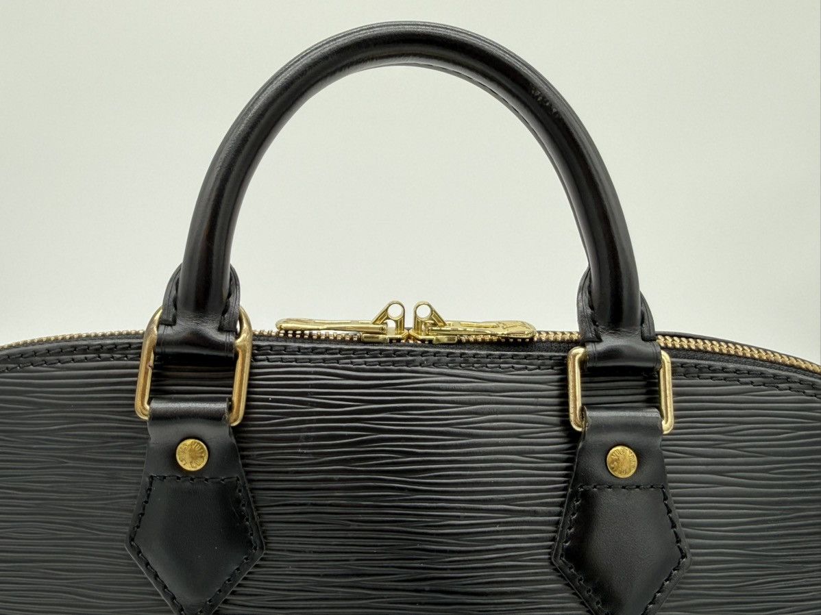 Louis Vuitton Louis Vuitton Epi Alma Handbag – Black – M52142 Size ONE SIZE - 8 Thumbnail