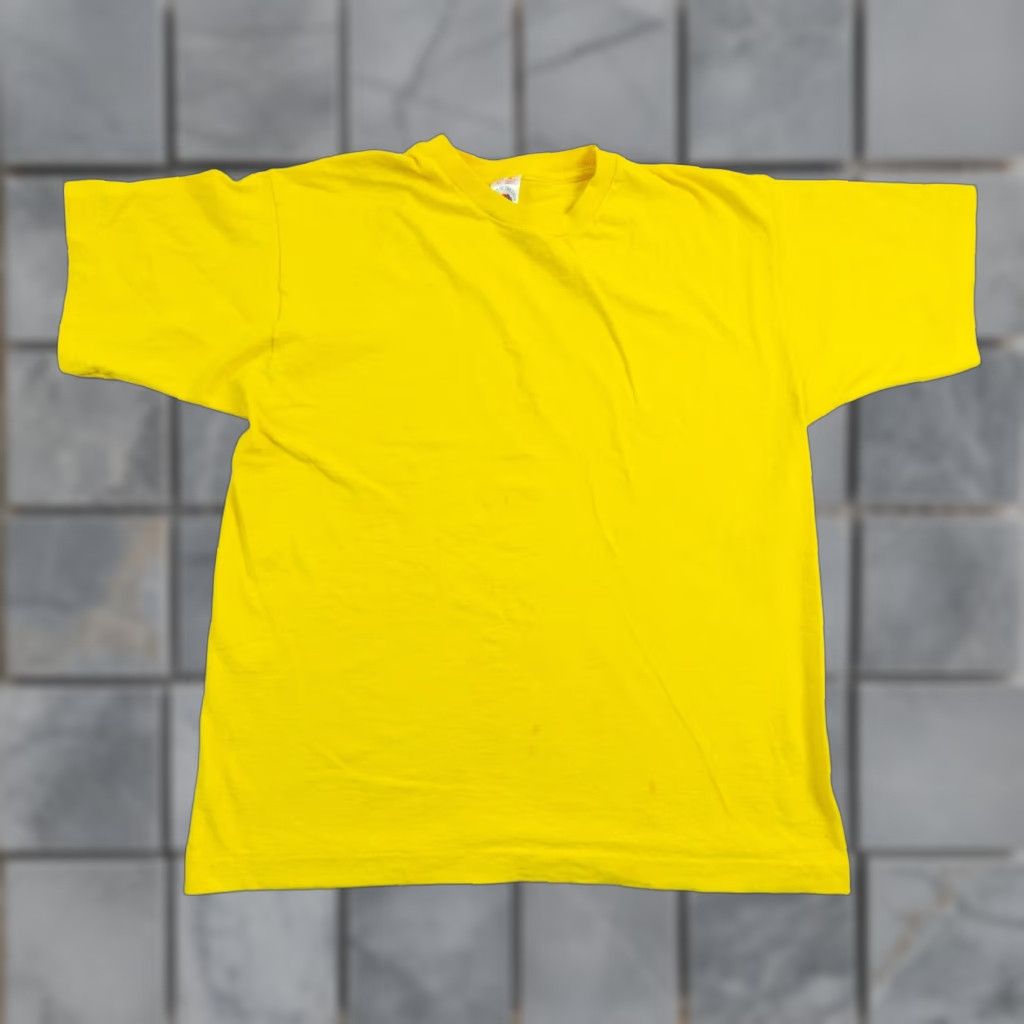 Fruit Of The Loom VINTAGE Fruit of the Loom T-Shirt Womens XL Yellow Solid 90s Crew Neck Short Sleeve Size XL / US 12-14 / IT 48-50 - 1 Thumbnail