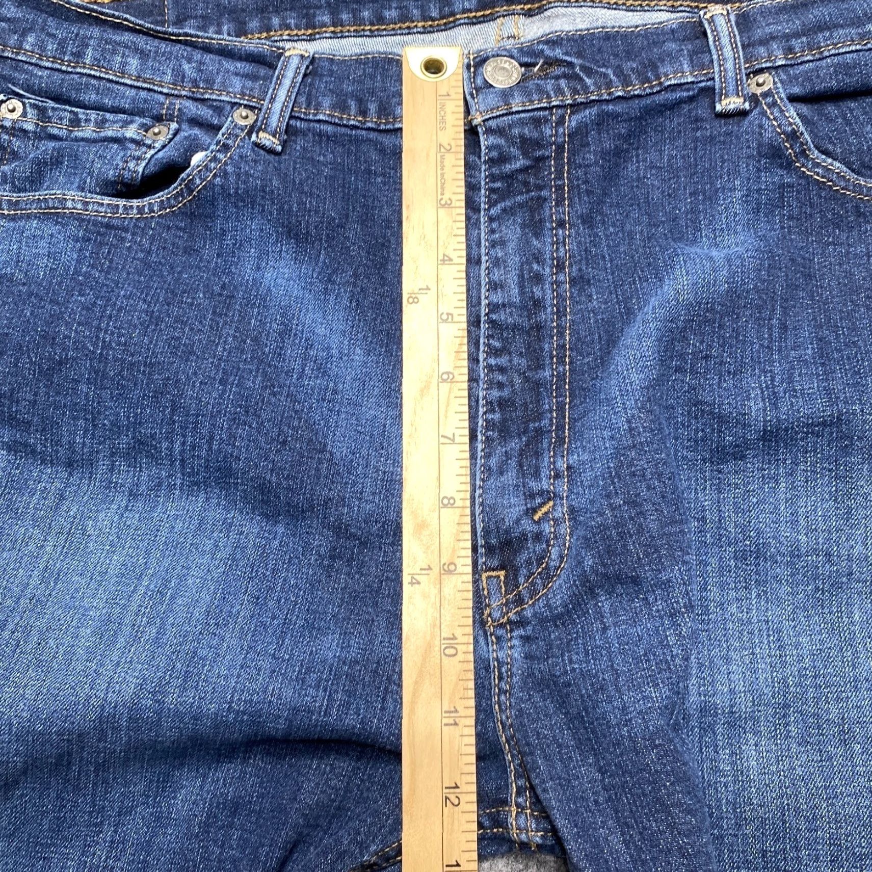 Levi's Levi's Jeans Mens 42x30 Blue Straight Leg Stretch Denim Medium Wash Regular Rise 5-Pocket Western, Workwear, Everyday Mens Size US 42 / EU 58 - 4 Thumbnail