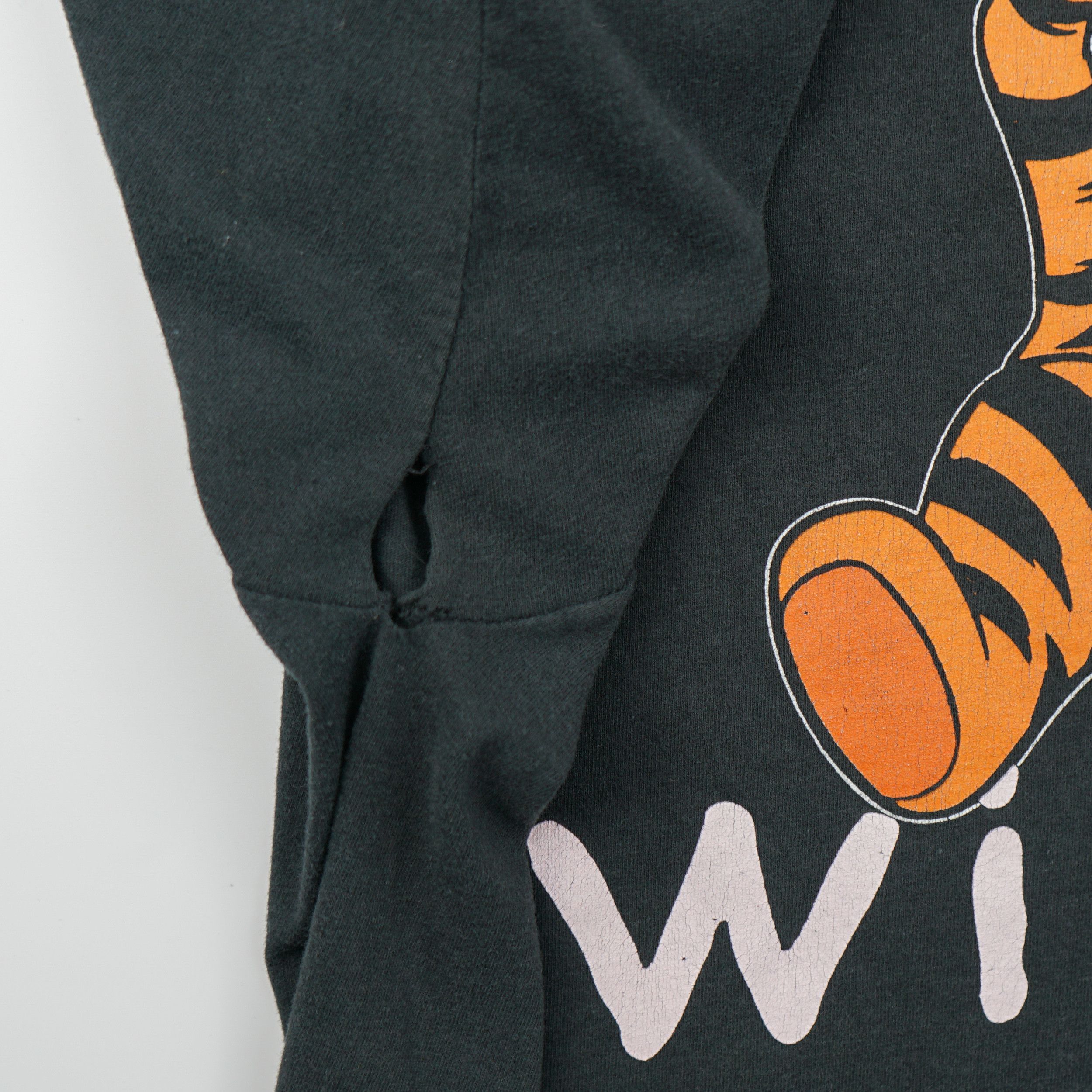 Cartoon Network × Disney × Vintage Vintage 1990s Winnie the Pooh Tiger T-Shirt Size US XL / EU 56 / 4 - 4 Thumbnail