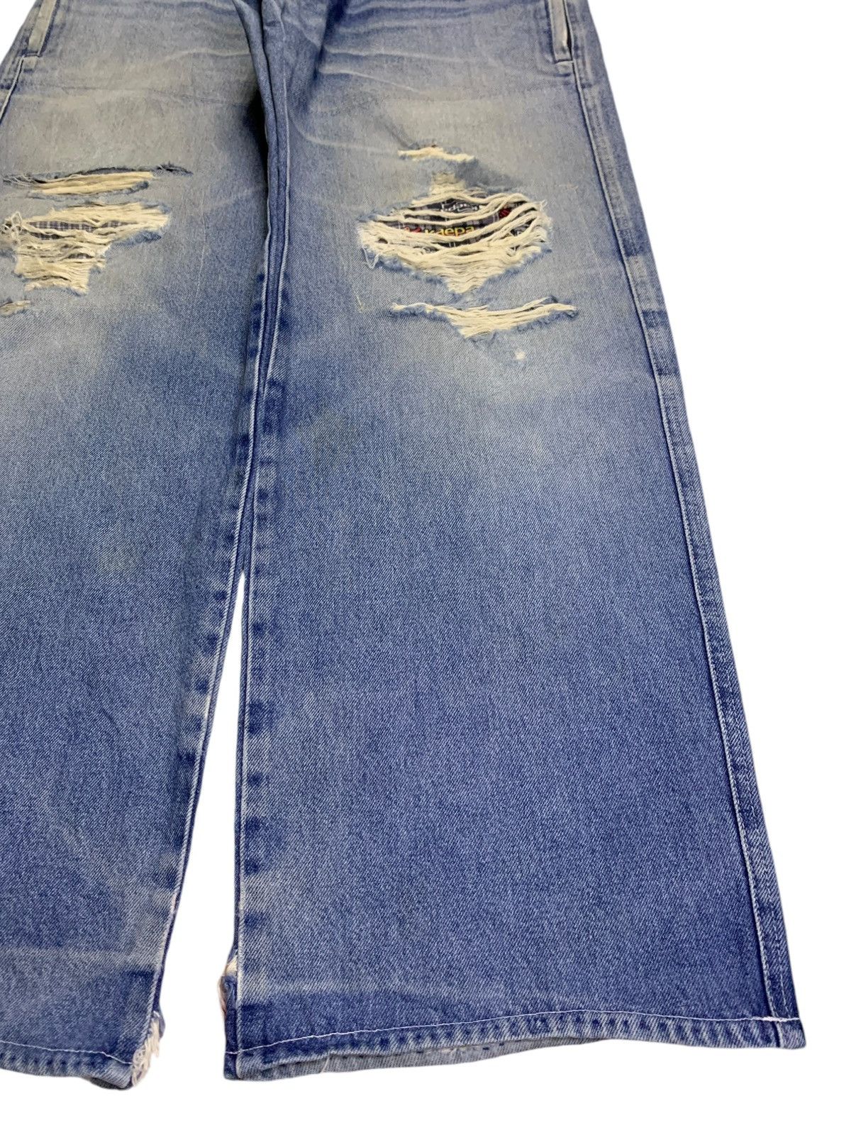 Japanese Brand Vintage Japanese Brand Mud Wash Patched Ripped Baggy Jeans Size US 34 / EU 50 - 7 Thumbnail