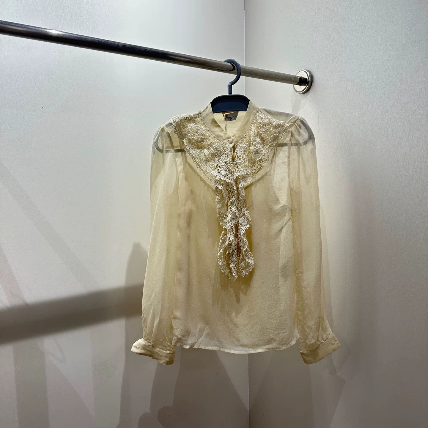 Valentino Valentino Silk Jacket it_40 Women Size S / US 4 / IT 40 - 1 Thumbnail