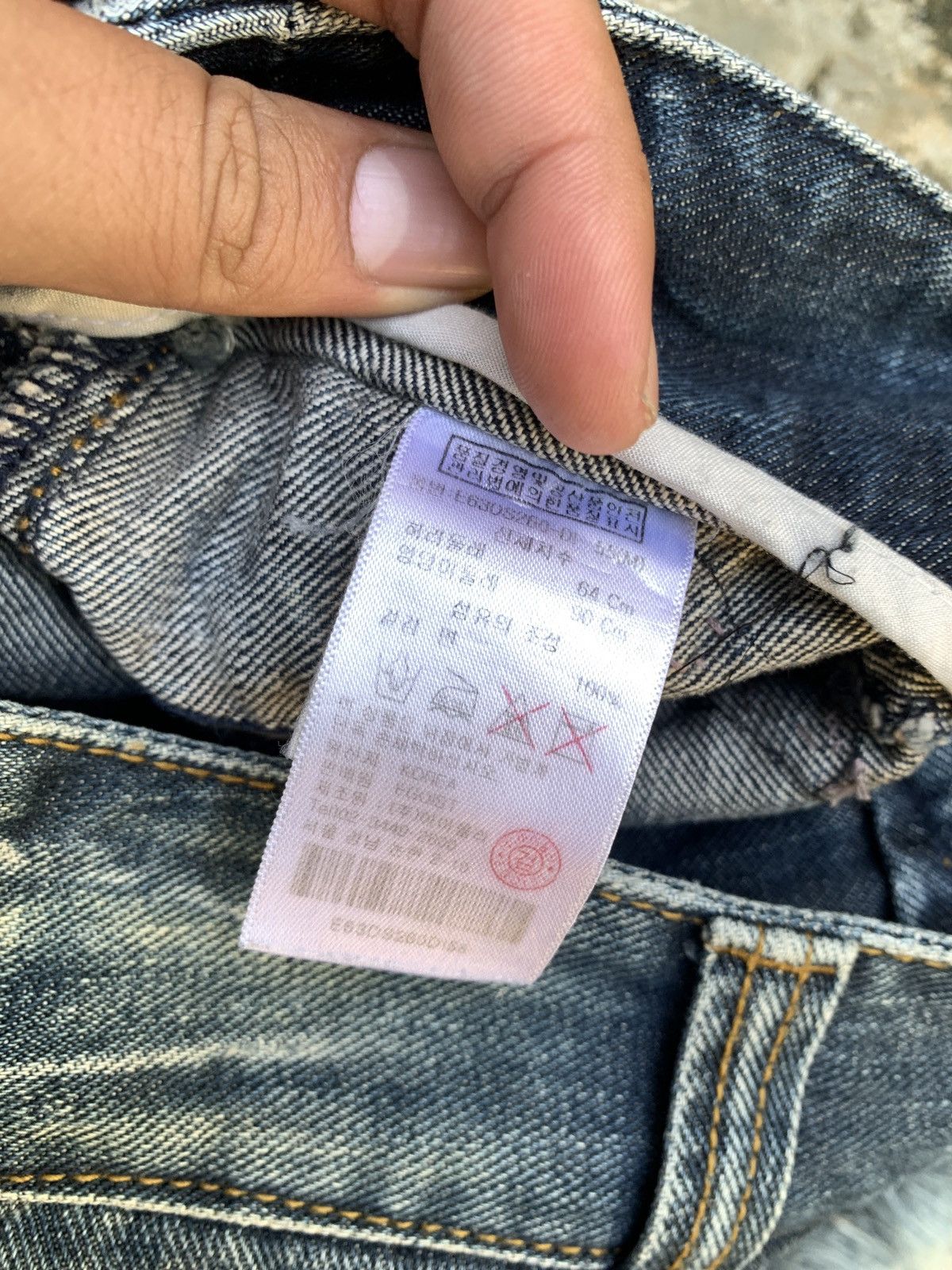 Japanese Brand y2k Egoist Japan Washed Jeans Rough Cut Beady Mini Skirt Size 30" / US 8 / IT 44 - 13 Thumbnail