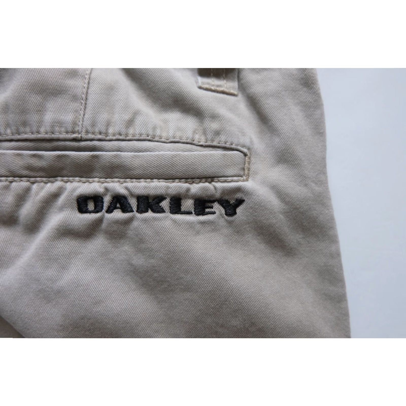 Oakley VINTAGE Oakley Cargo Shorts Embroidered Plaid 10" Inseam Men 33 Tan Brown 90s Outdoor Sports Summer 2012 Mens Size US 33 - 4 Thumbnail