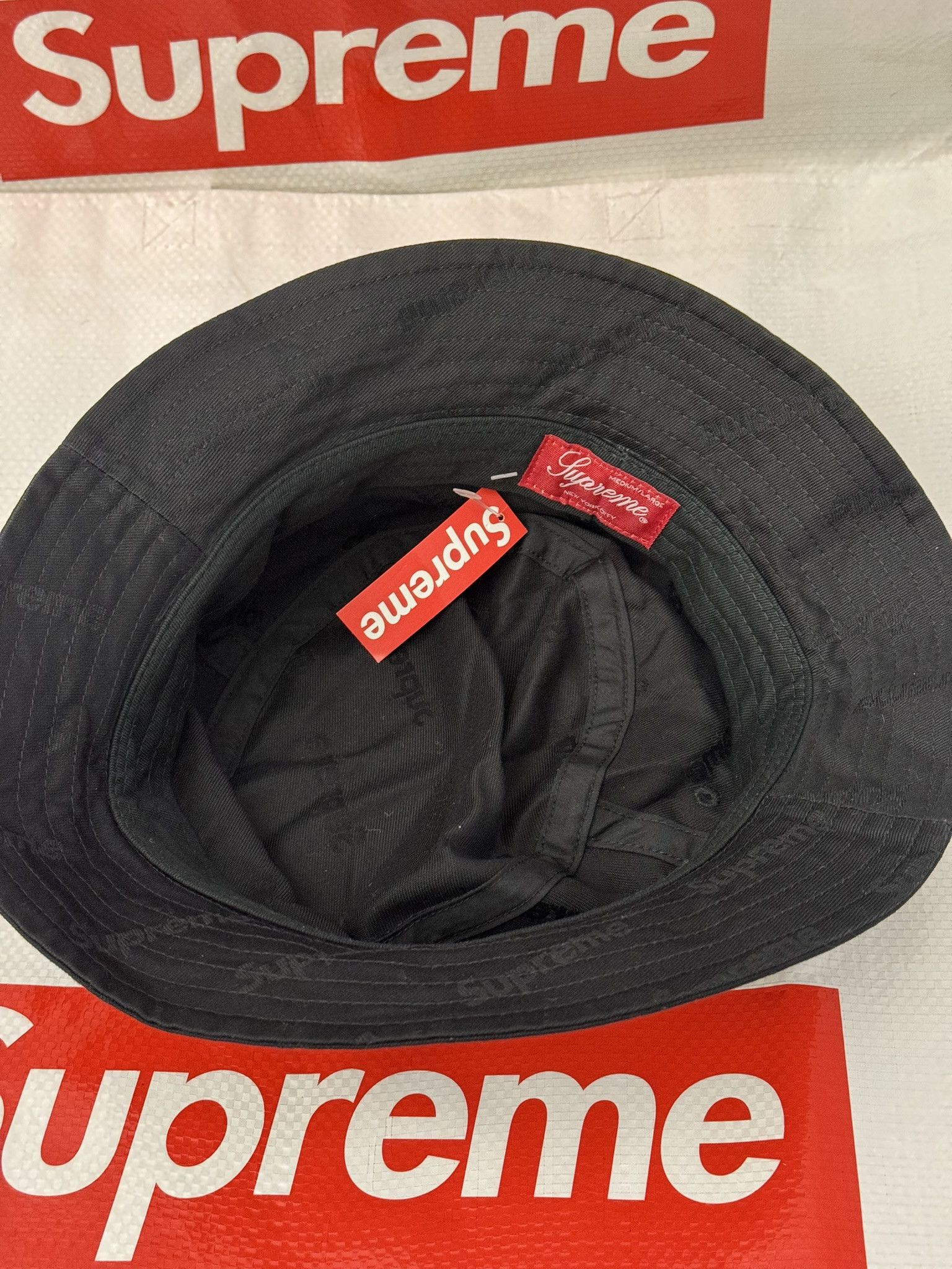 ★Supreme JacquardLogos TwillCrusher★M/L Supreme Jacquard Logos Twill Crusher black M/L