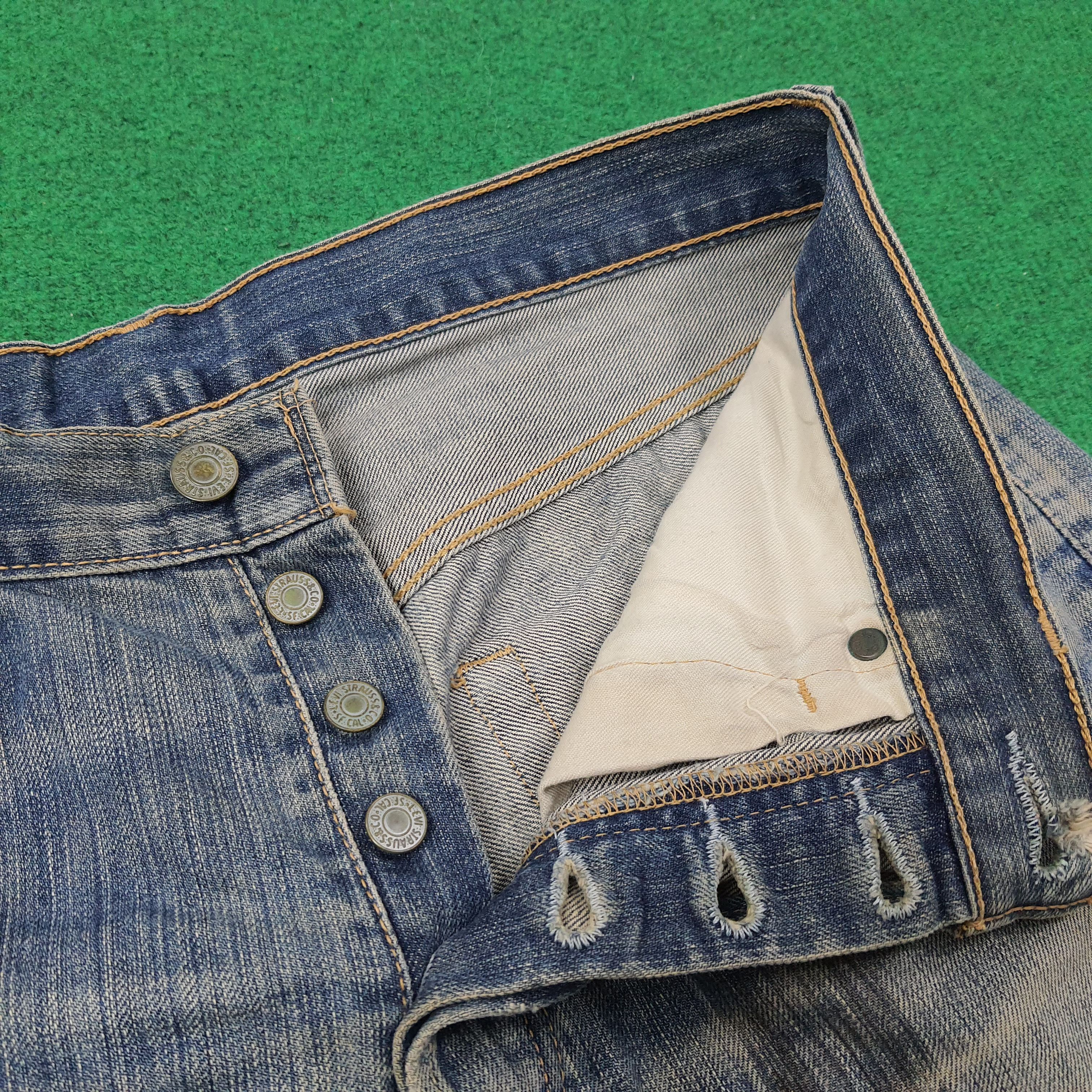 Levi's Vintage Levi's 501 Distressed Style Jeans C258N22 Size US 31 - 6 Thumbnail