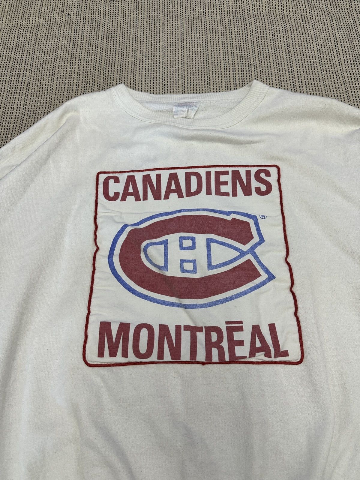 NHL 🔥🔥🔥90’s Montreal Canadiens Championship Patches Sweatshirt Size US L / EU 52-54 / 3 - 3 Thumbnail