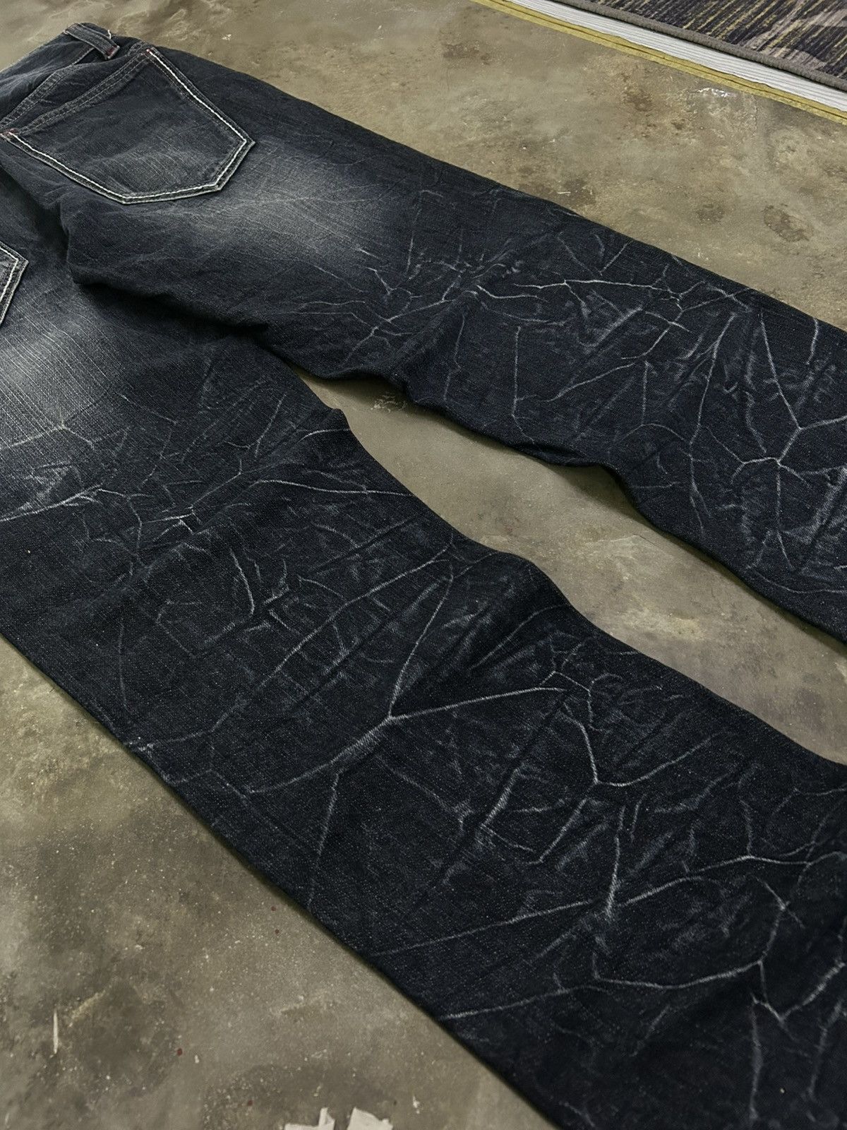 Japanese Brand Jack Serika Japanese Grunge Cracked Washed Crazy Streak Fade Size US 34 / EU 50 - 19 Thumbnail