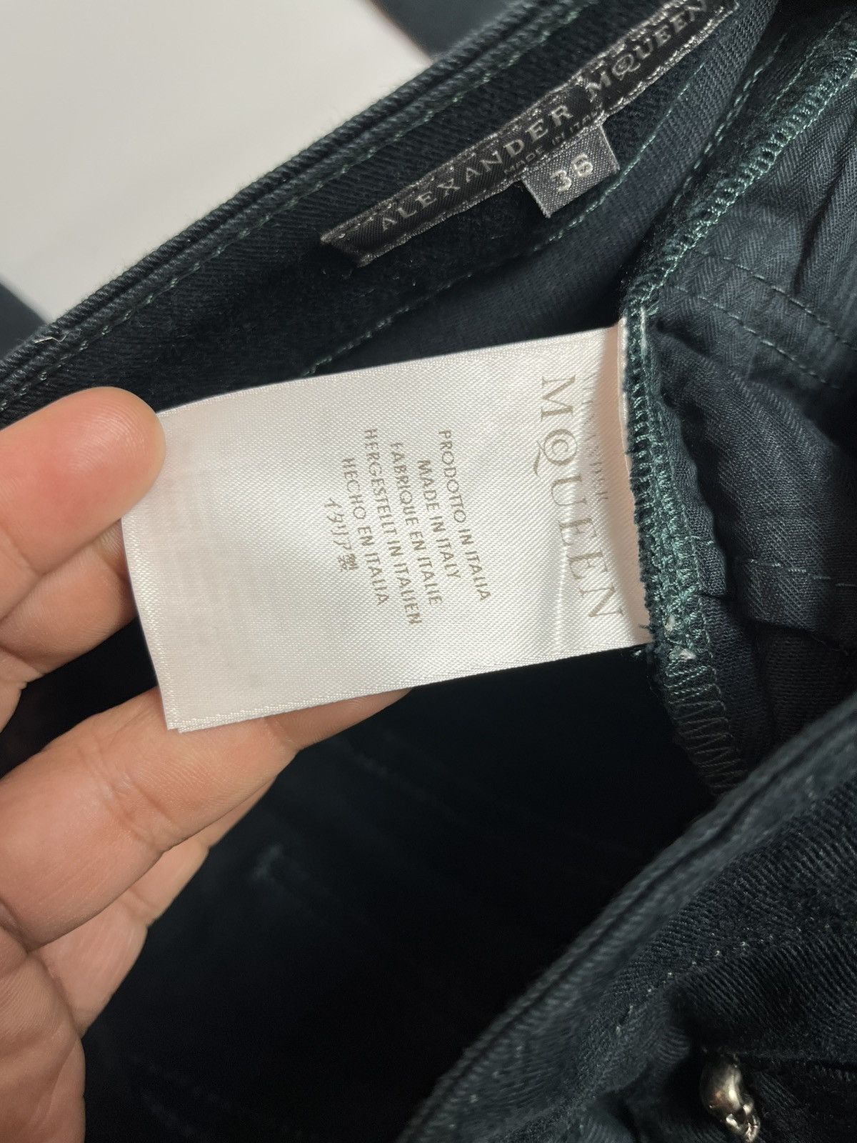 Alexander McQueen Alexander Mcqueen 2013 pearl sidetapped jeans Size 25" / US 0 / IT 36 - 5 Thumbnail