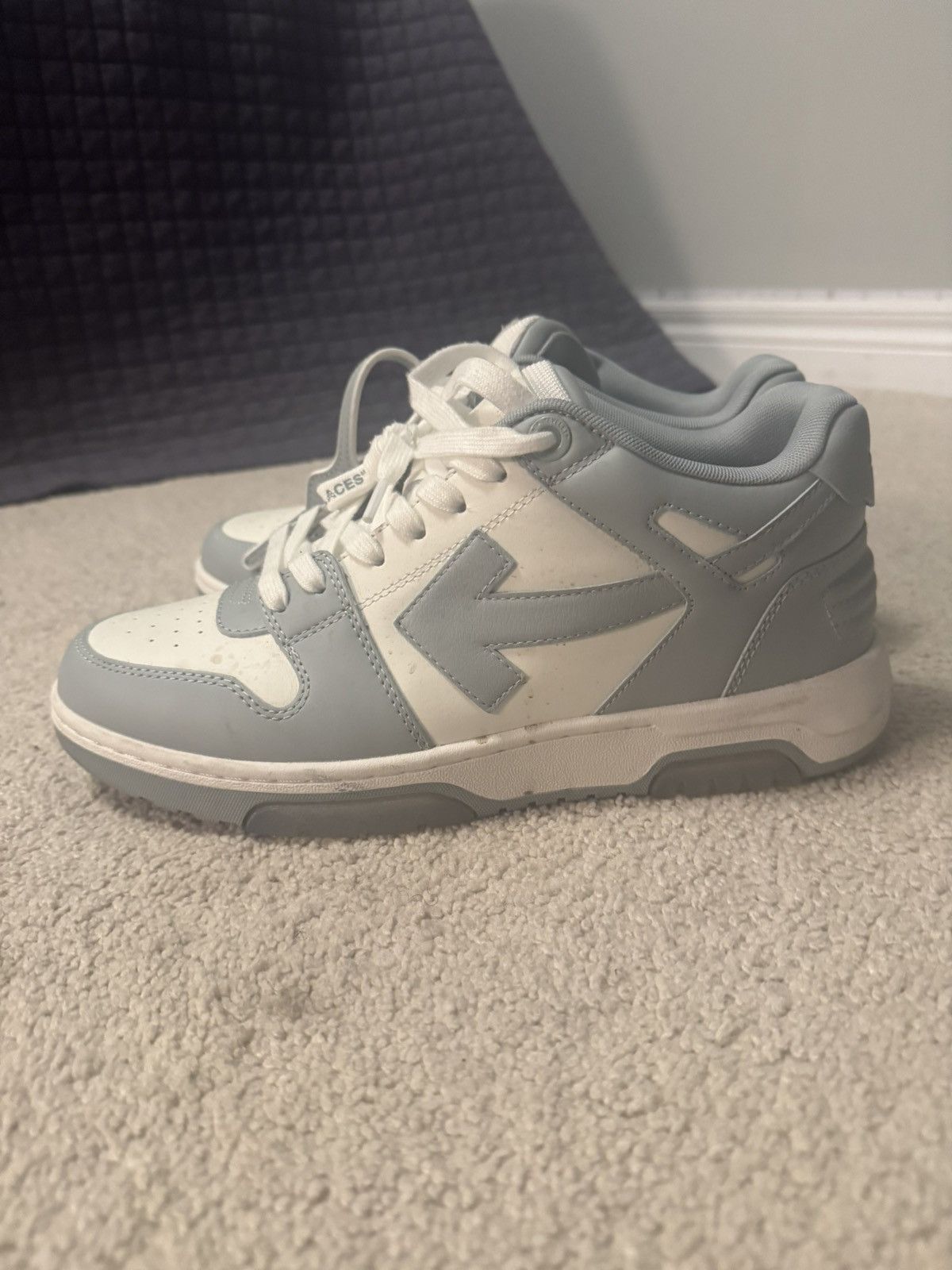 Off-White Off-White Out Of Office Blue and White Size US 10 / EU 43 - 1 Thumbnail