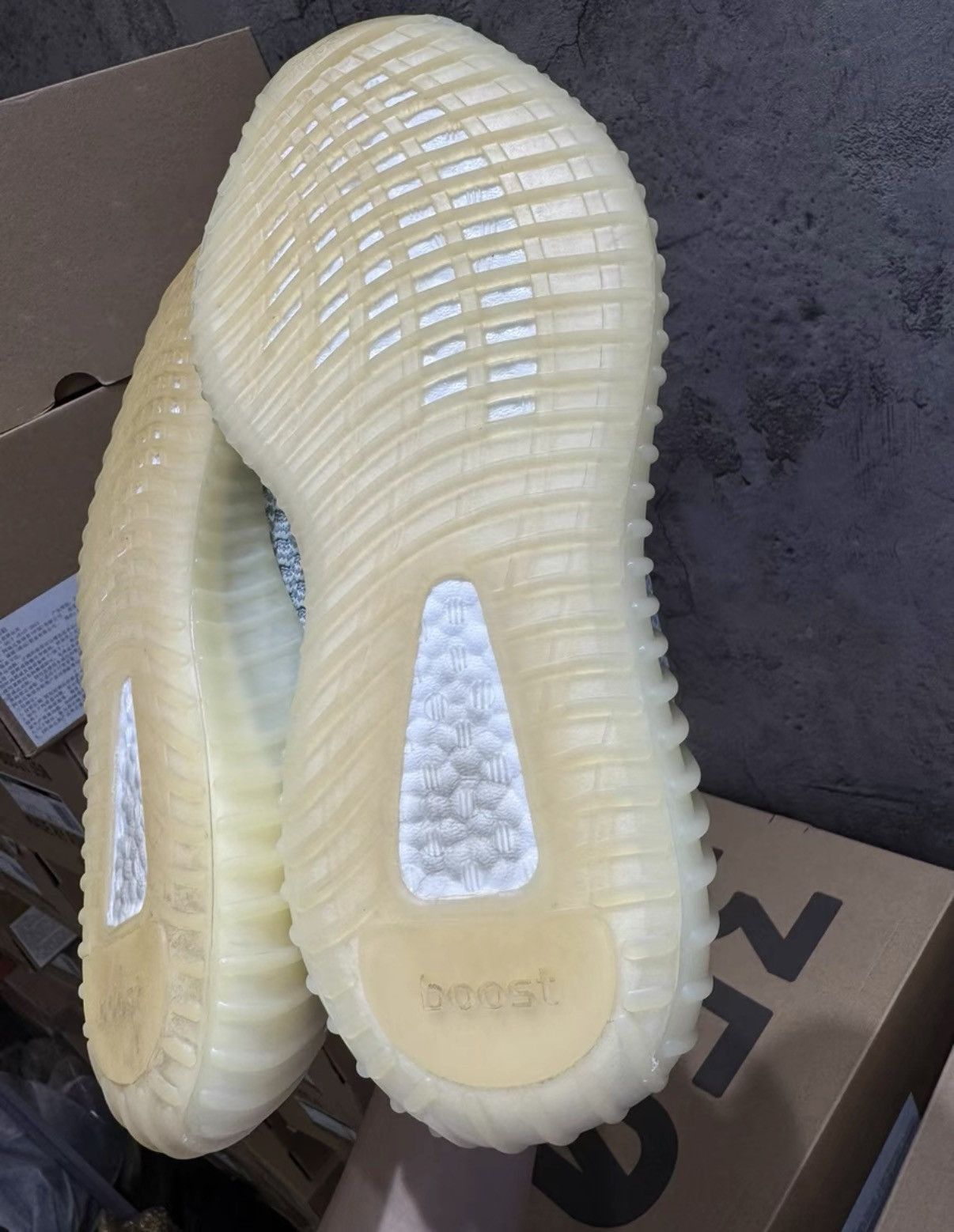 Adidas adidas Yeezy 350 Cloud White K37 Size US 8 / EU 41 - 5 Thumbnail