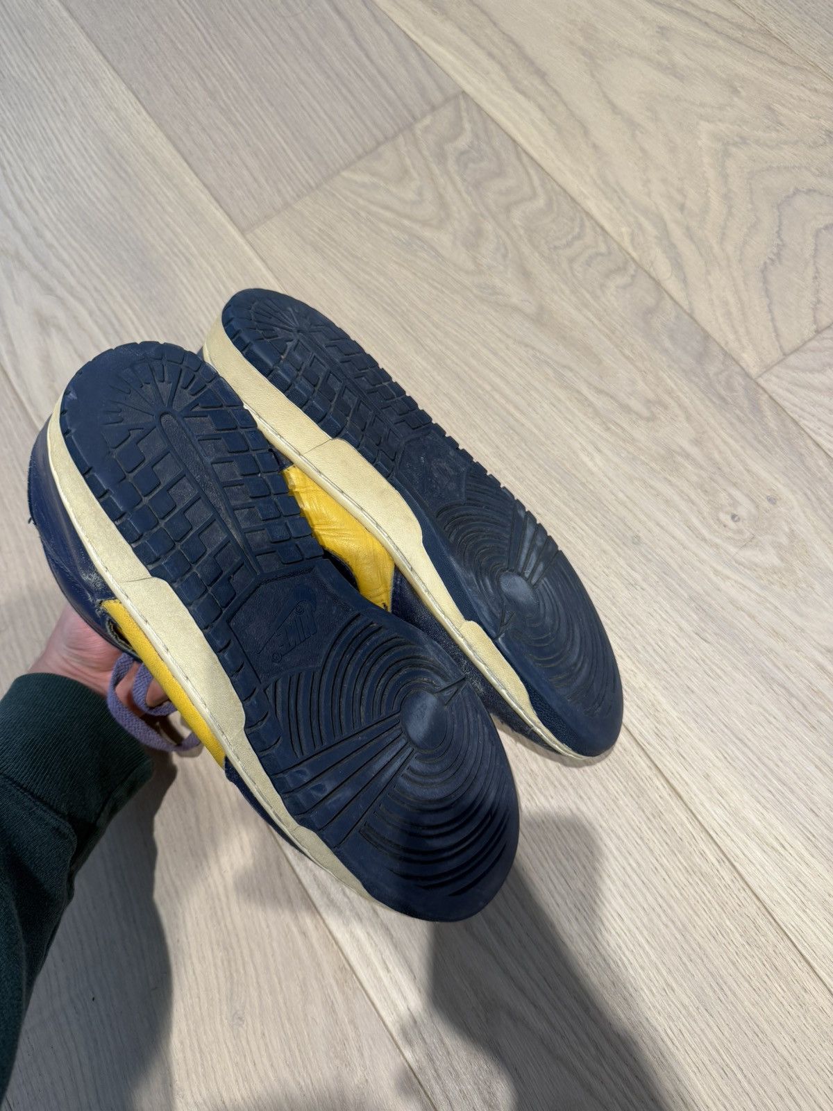Jordan Brand Nike 1985 Michigan Dunks Size US 10.5 / EU 43-44 - 5 Thumbnail