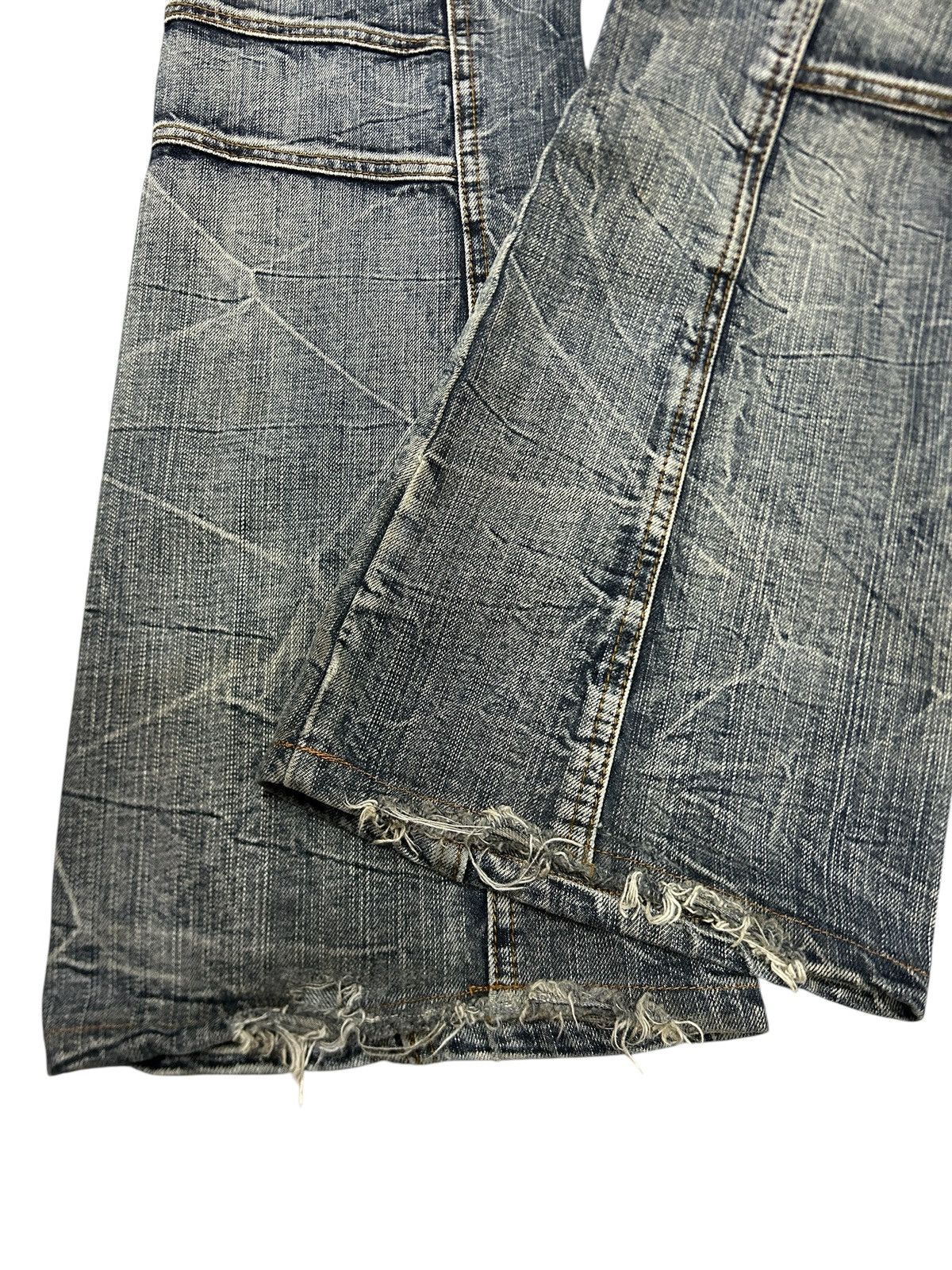 semanticdesign Vintage Semantic Design Clawmark Distressed Flare Jeans Size US 31 - 10 Thumbnail