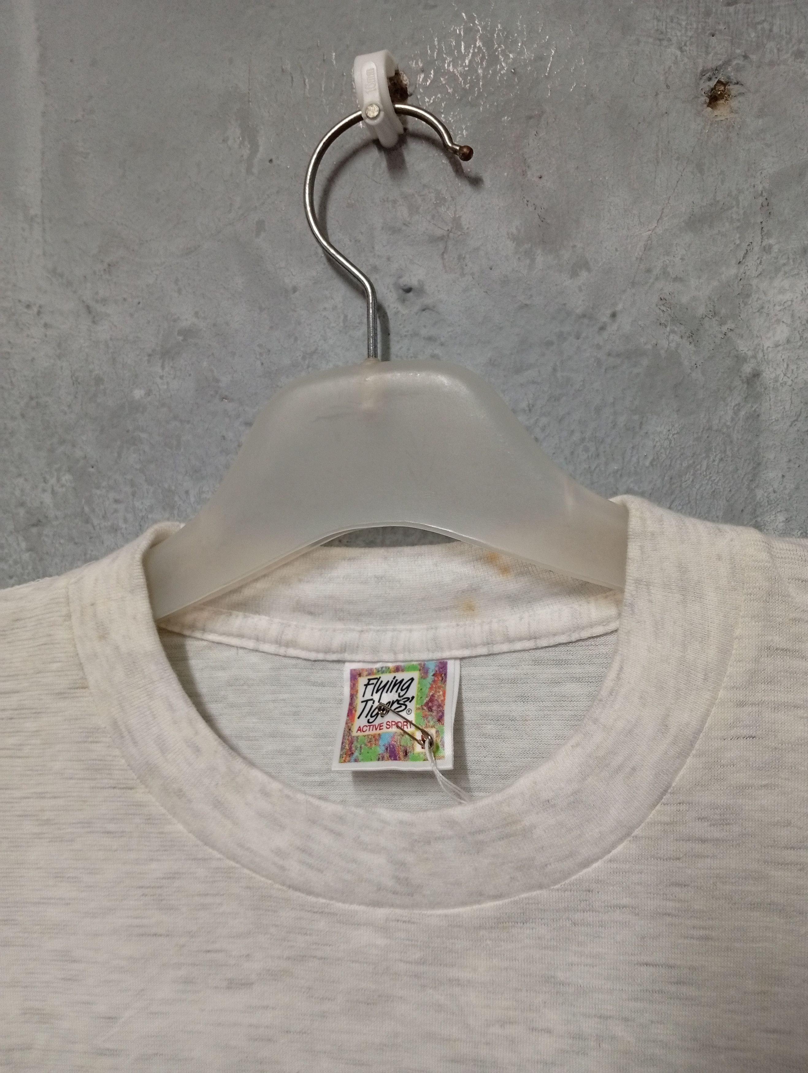 Other VINTAGE MOVIE PROMO TEE THE ENDLESS SUMMER Size US L / EU 52-54 / 3 - 3 Thumbnail