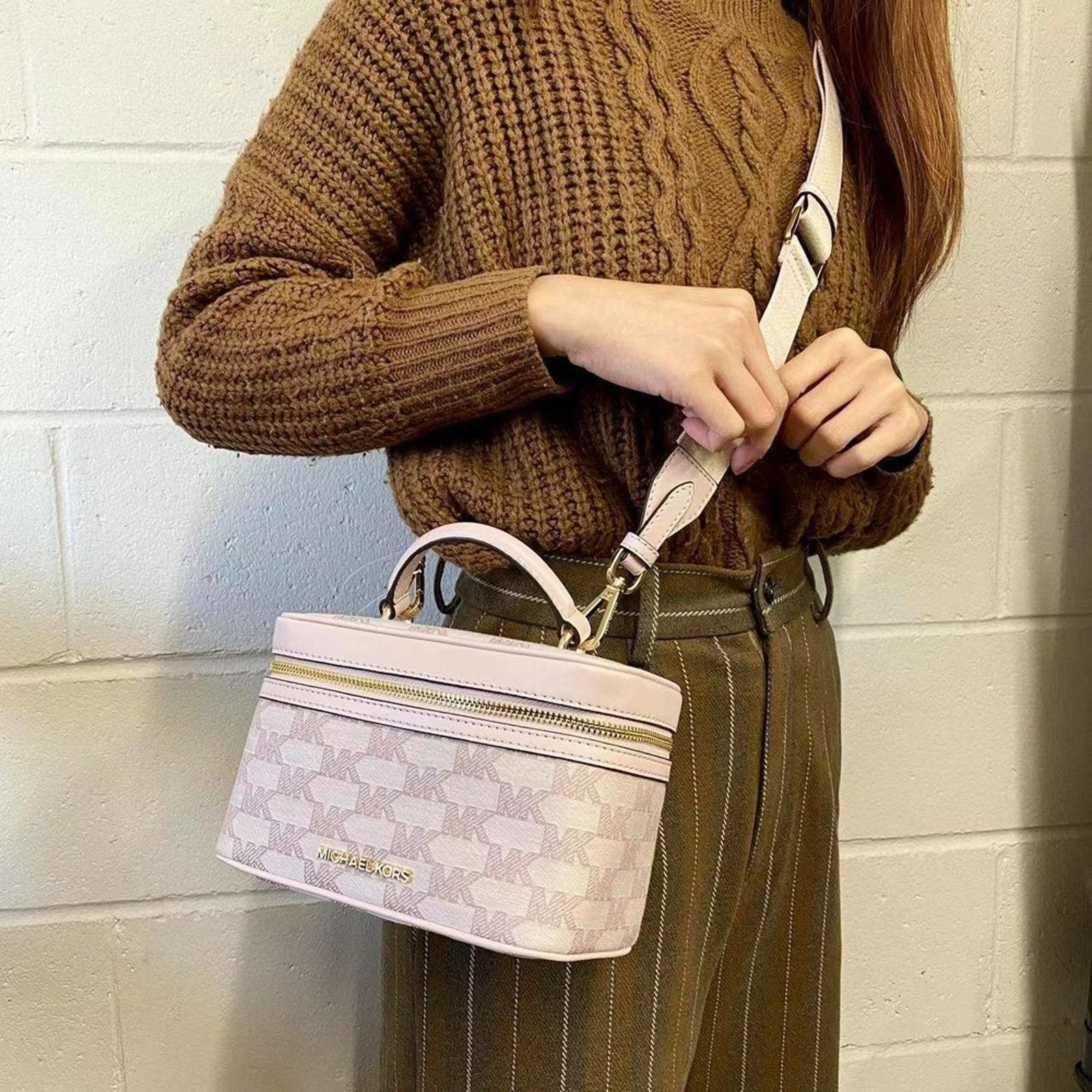 Michael Kors Michael Kors 35S2GTTC6J Jet Set Item MD Zip Trunk Crossbody Size ONE SIZE - 2 Thumbnail