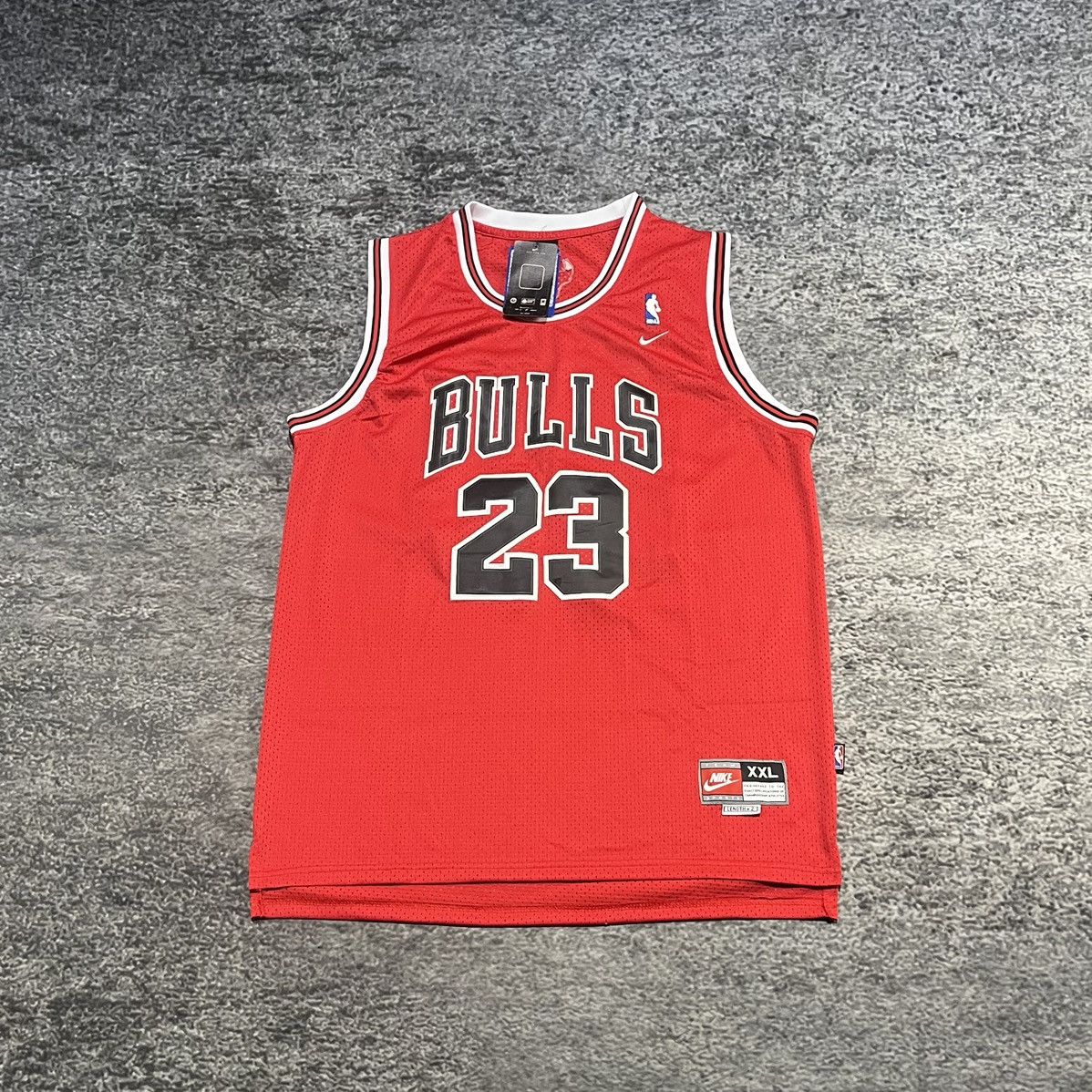 Nike Vintage Michael Jordan Chicago Bulls Nike #23 Home Jersey Size US XXL / EU 58 / 5 - 1 Thumbnail