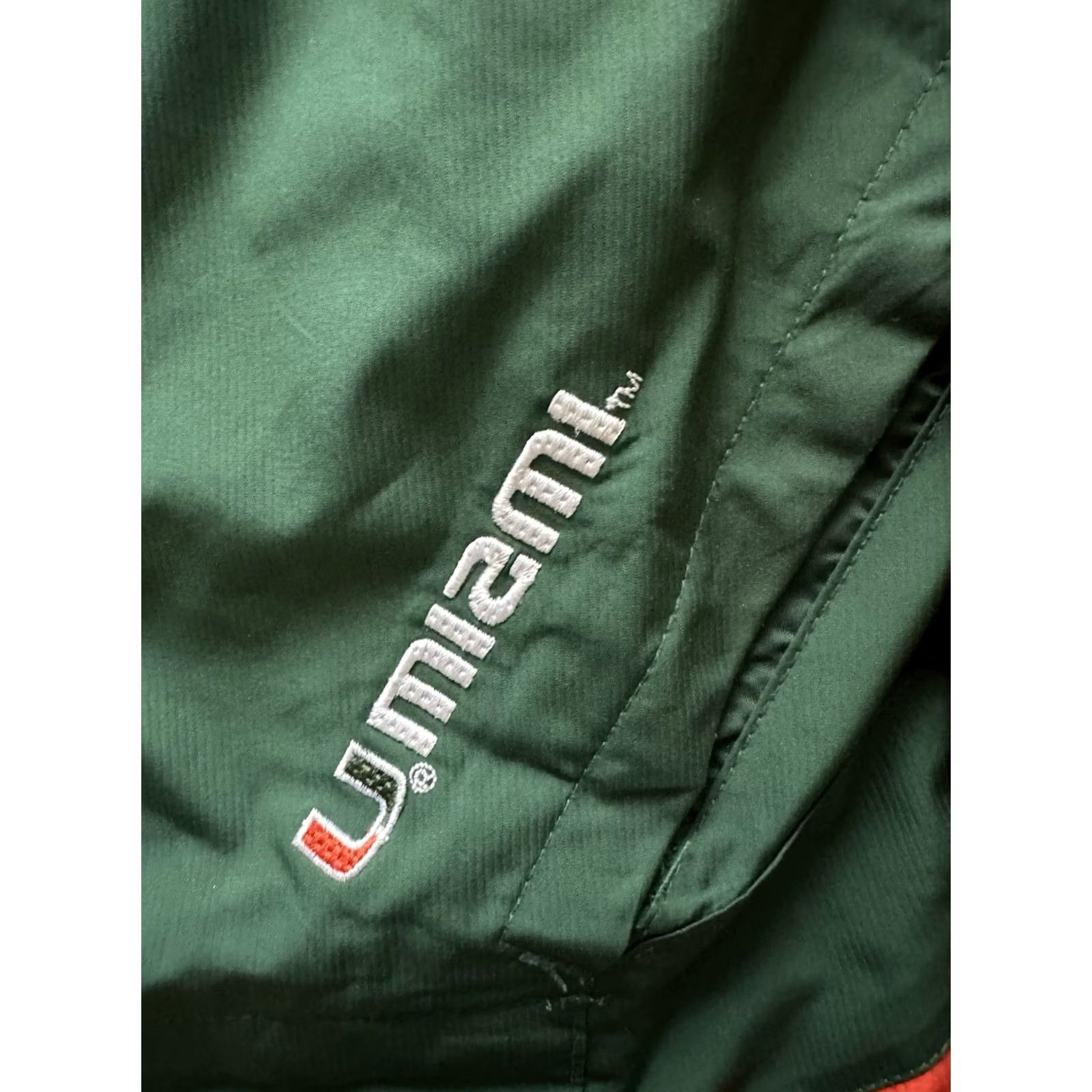 Nike VINTAGE Nike Windbreaker Jacket Mens M Full Zip Green Embroidered Logo Retro College Sports Size US M / EU 48-50 / 2 - 4 Thumbnail
