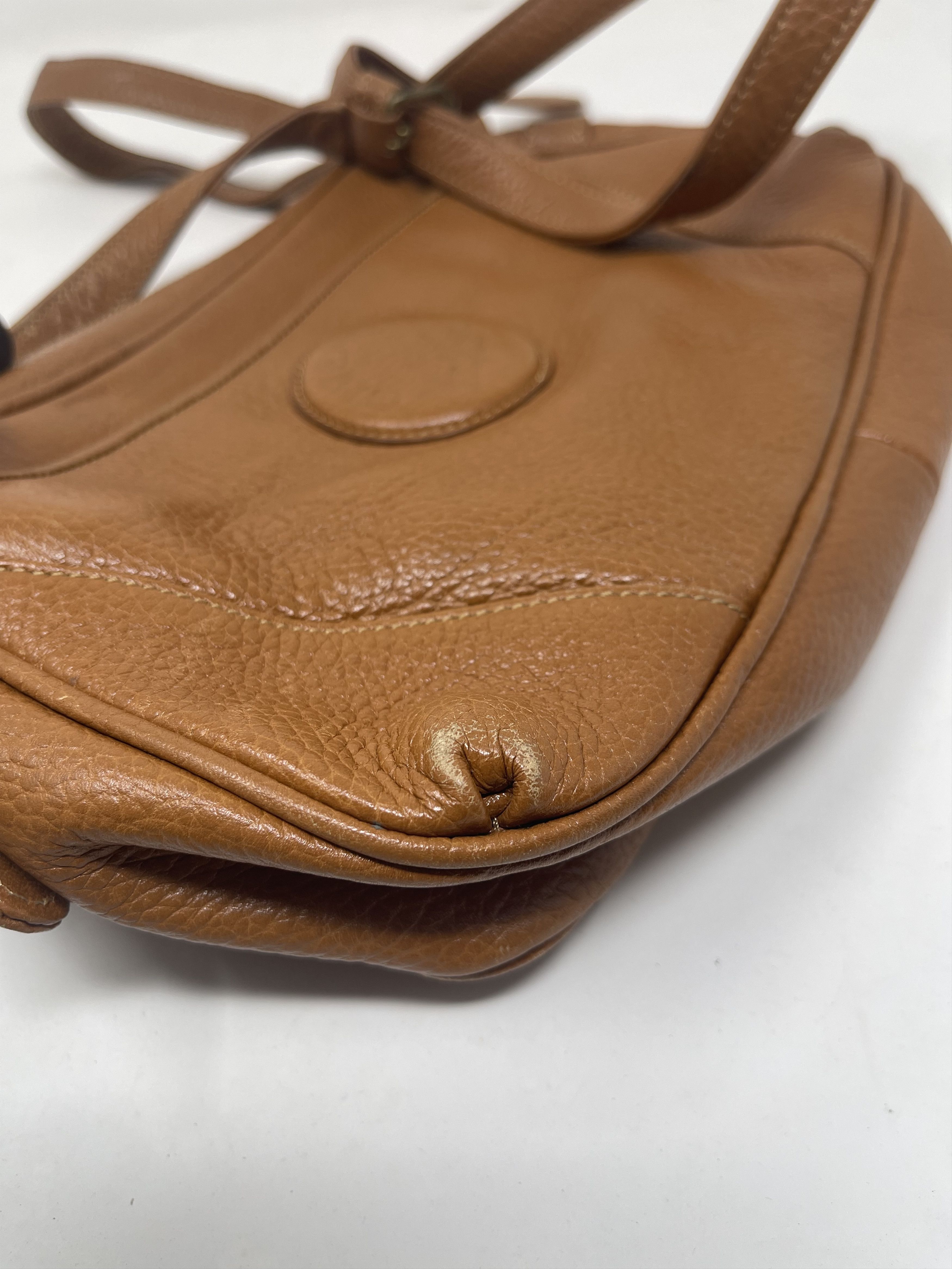 Givenchy Vintage Givenchy Calfskin Leather Sling Bag Size ONE SIZE - 12 Thumbnail
