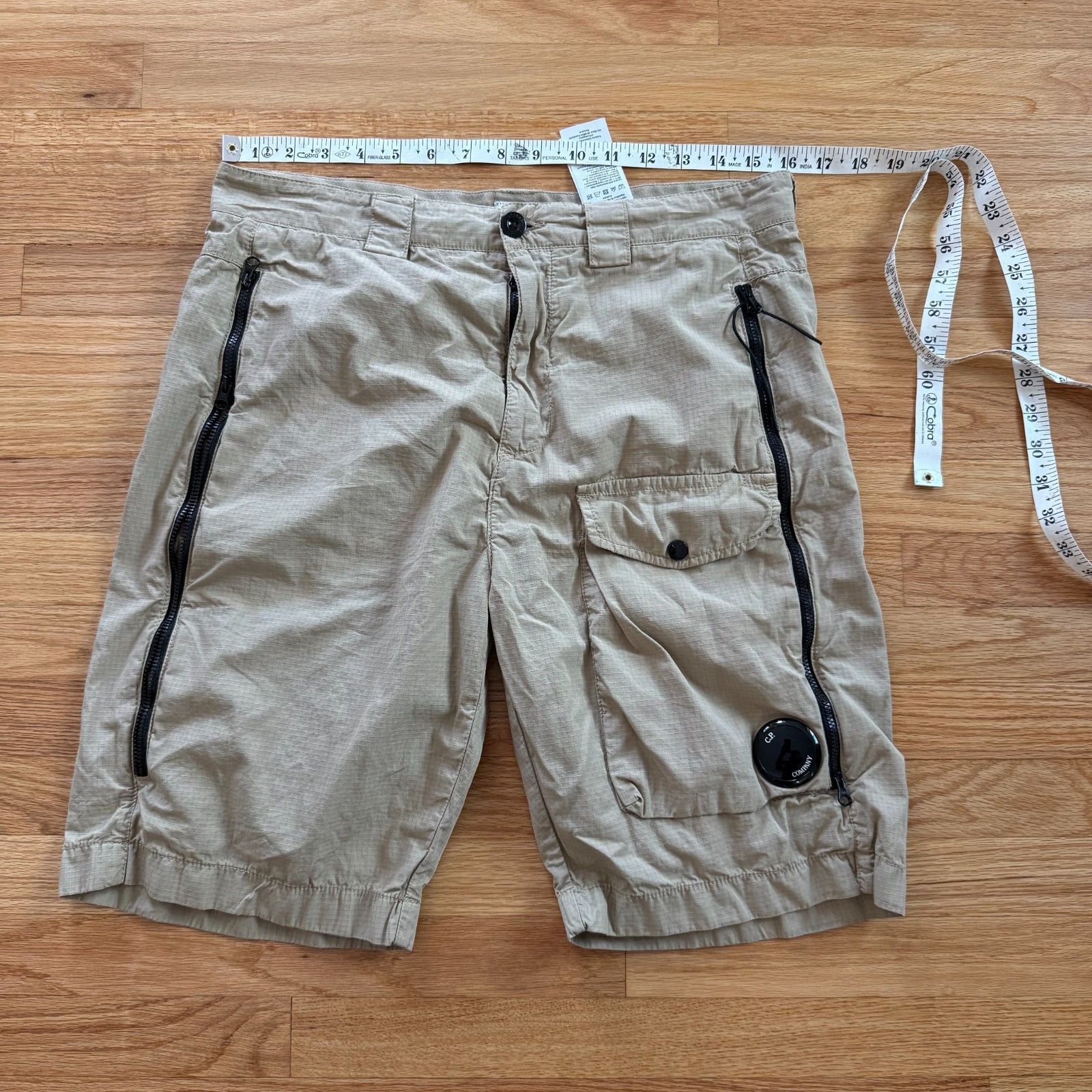 C.P. Company C.P. Company Rip Stop Beige Garment-Dyed Utility Shorts Size US 31 - 4 Thumbnail