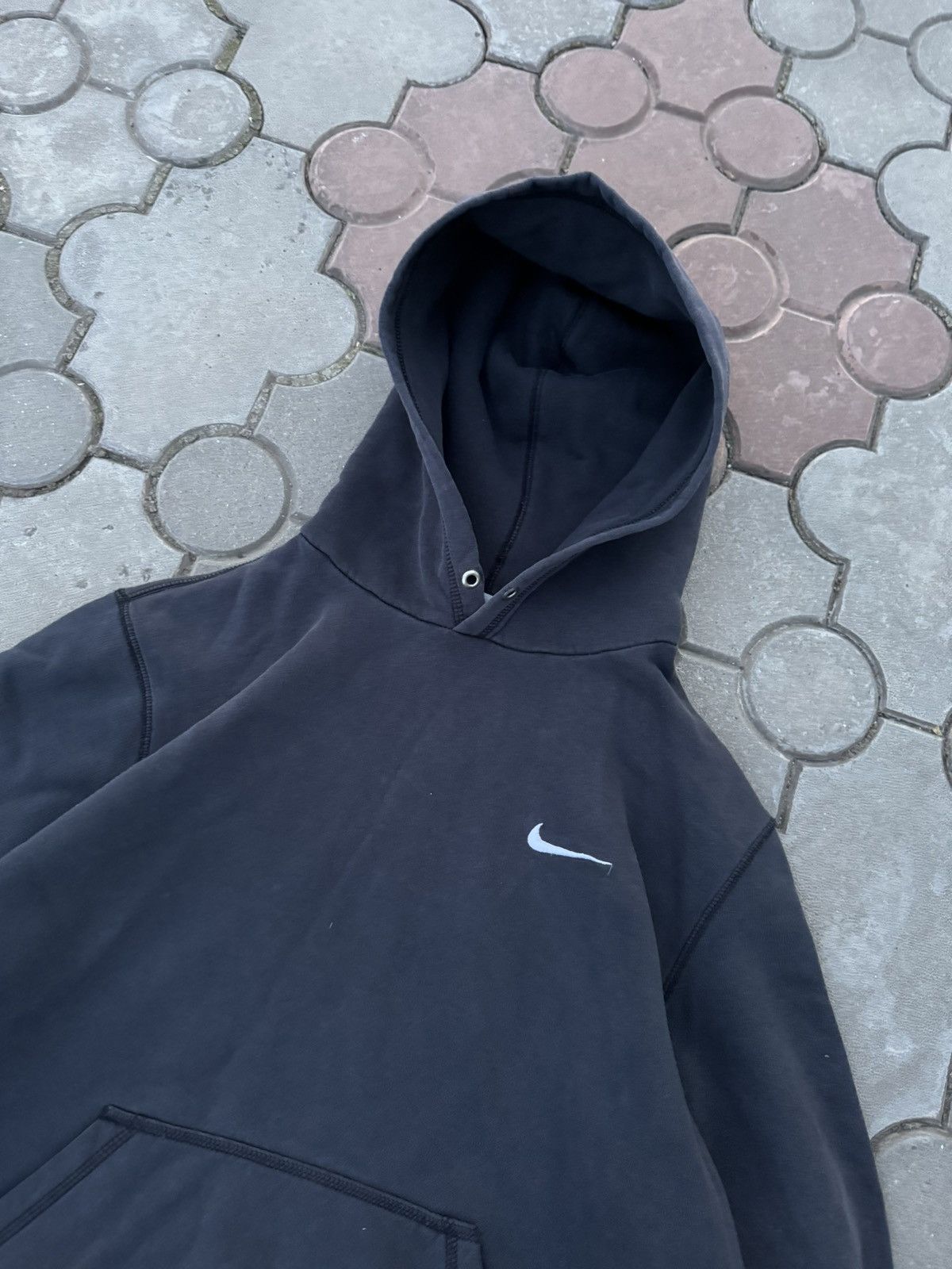 Nike × Vintage Vintage Nike Small Swoosh Faded Hoodie Y2K Size US M / EU 48-50 / 2 - 3 Thumbnail