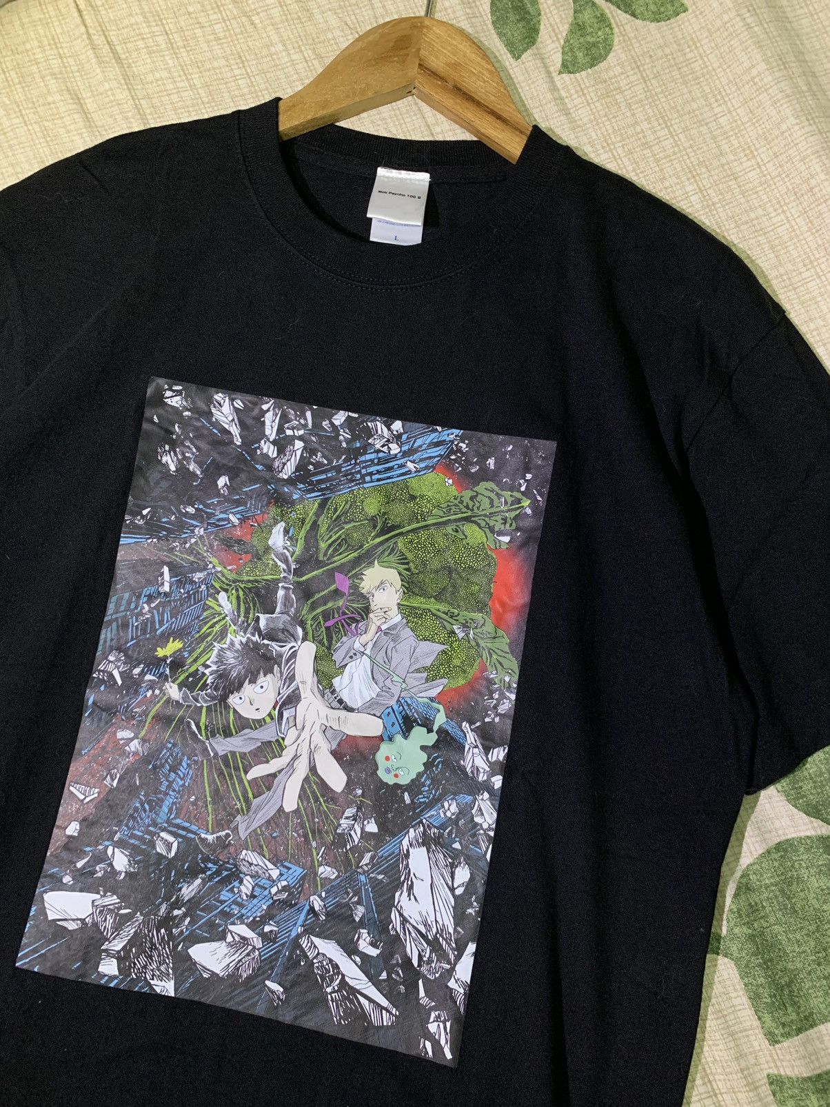 image of Anima Mob Psycho 100 Exhibition T-Shirt Anime Manga in Black, Men's (Size Large)