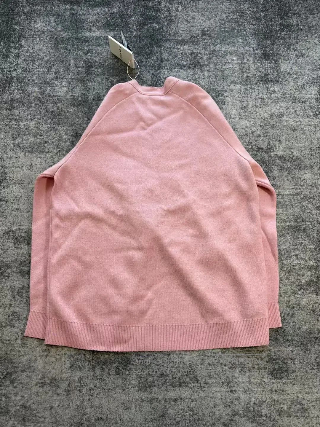 Givenchy Givenchy Pink Lock Button Wool Cardigan. Size S / US 4 / IT 40 - 2 Thumbnail