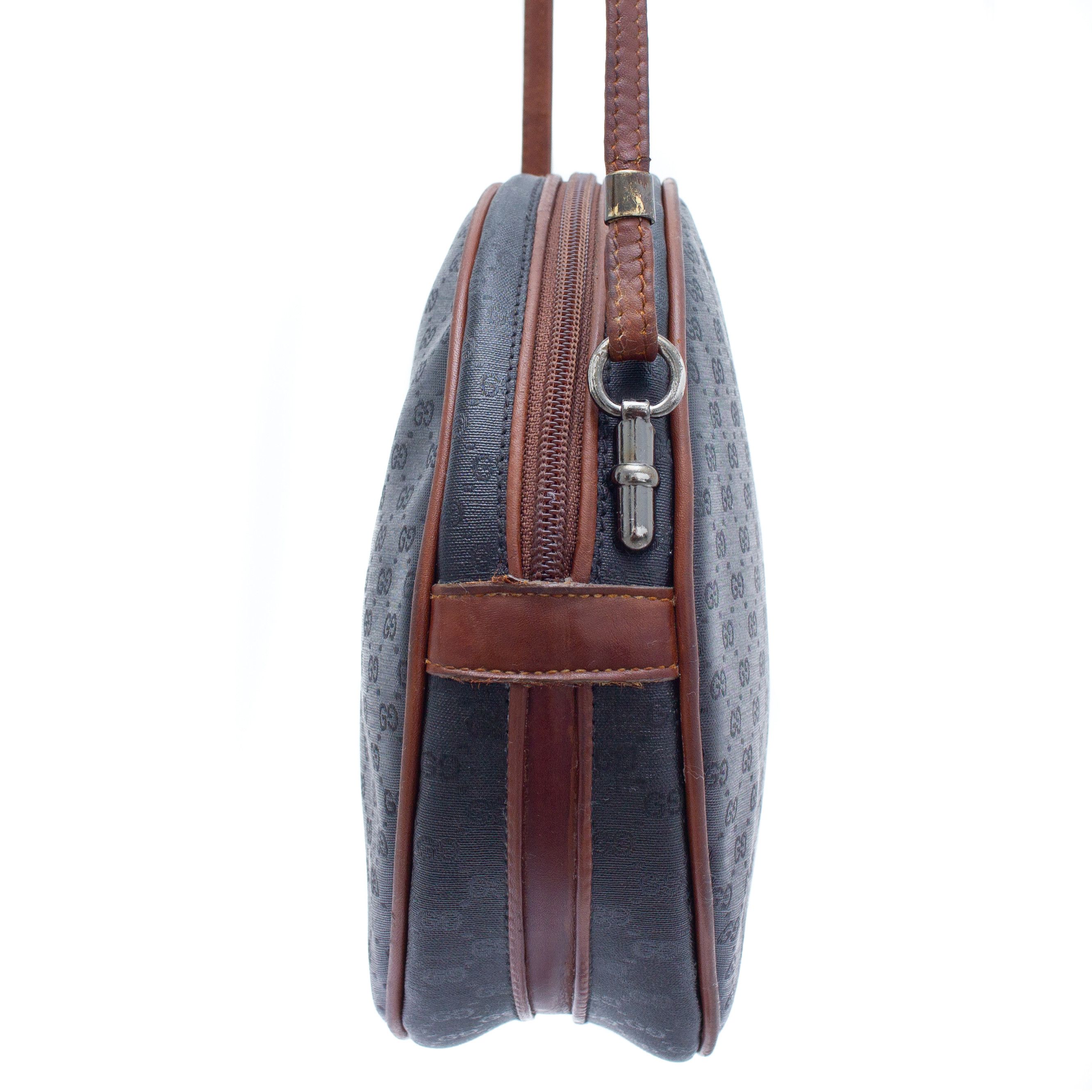 Gucci × Vintage GUCCI Vintage Shoulder/Crosbody Round Bag Black Monogram Size ONE SIZE - 4 Thumbnail
