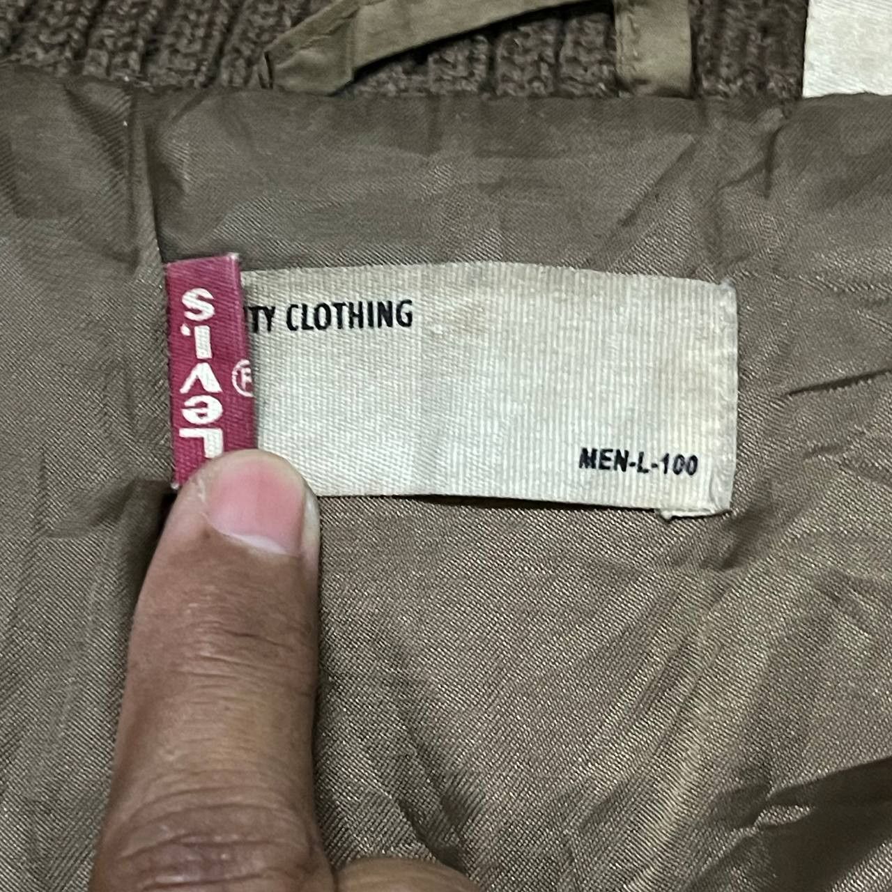 Levi's Vintage Levi's Puffer Jacket Size US L / EU 52-54 / 3 - 11 Thumbnail