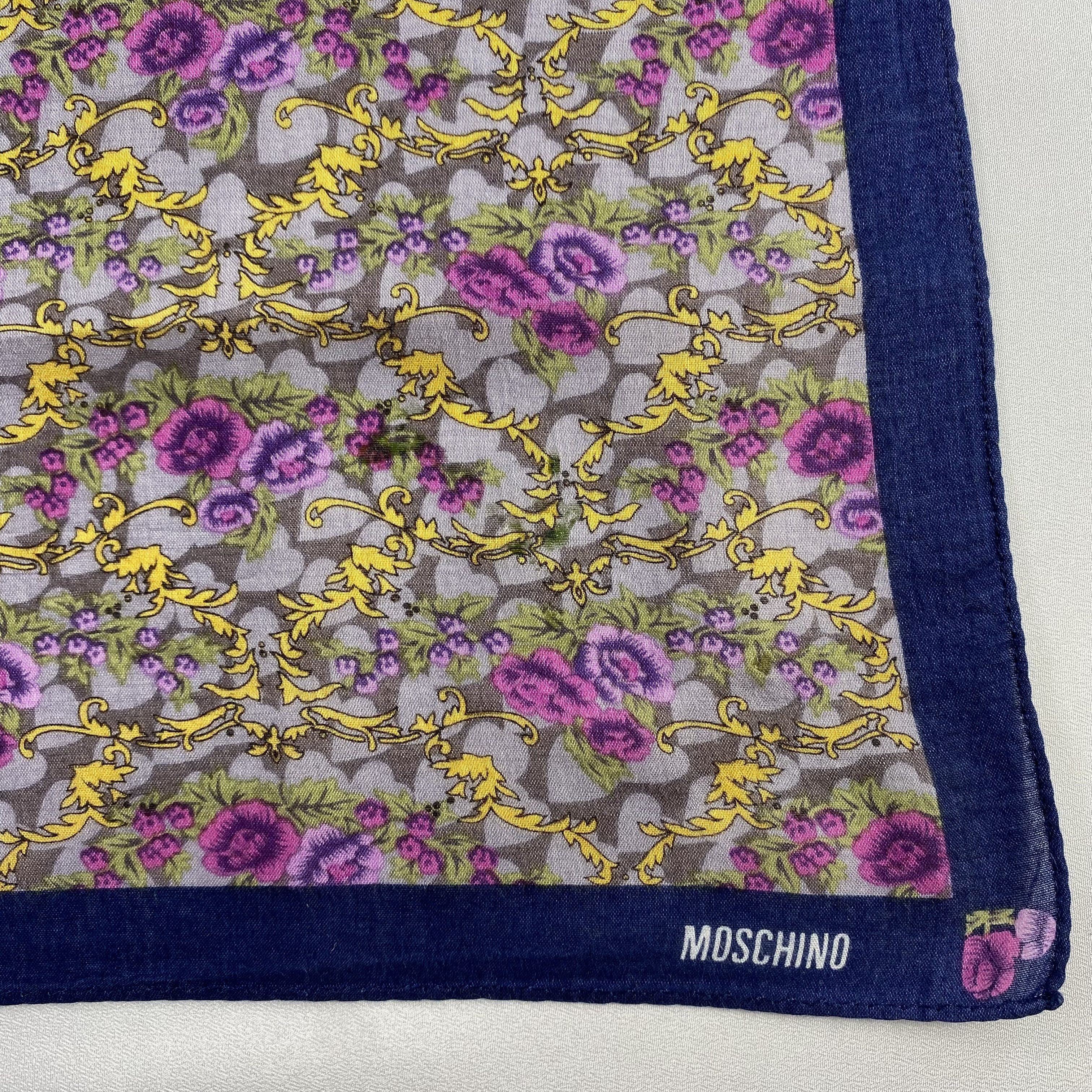 Moschino × Vintage Moschino Bandana/ Handkerchief / Neckerchief-P1416 Size ONE SIZE - 4 Thumbnail