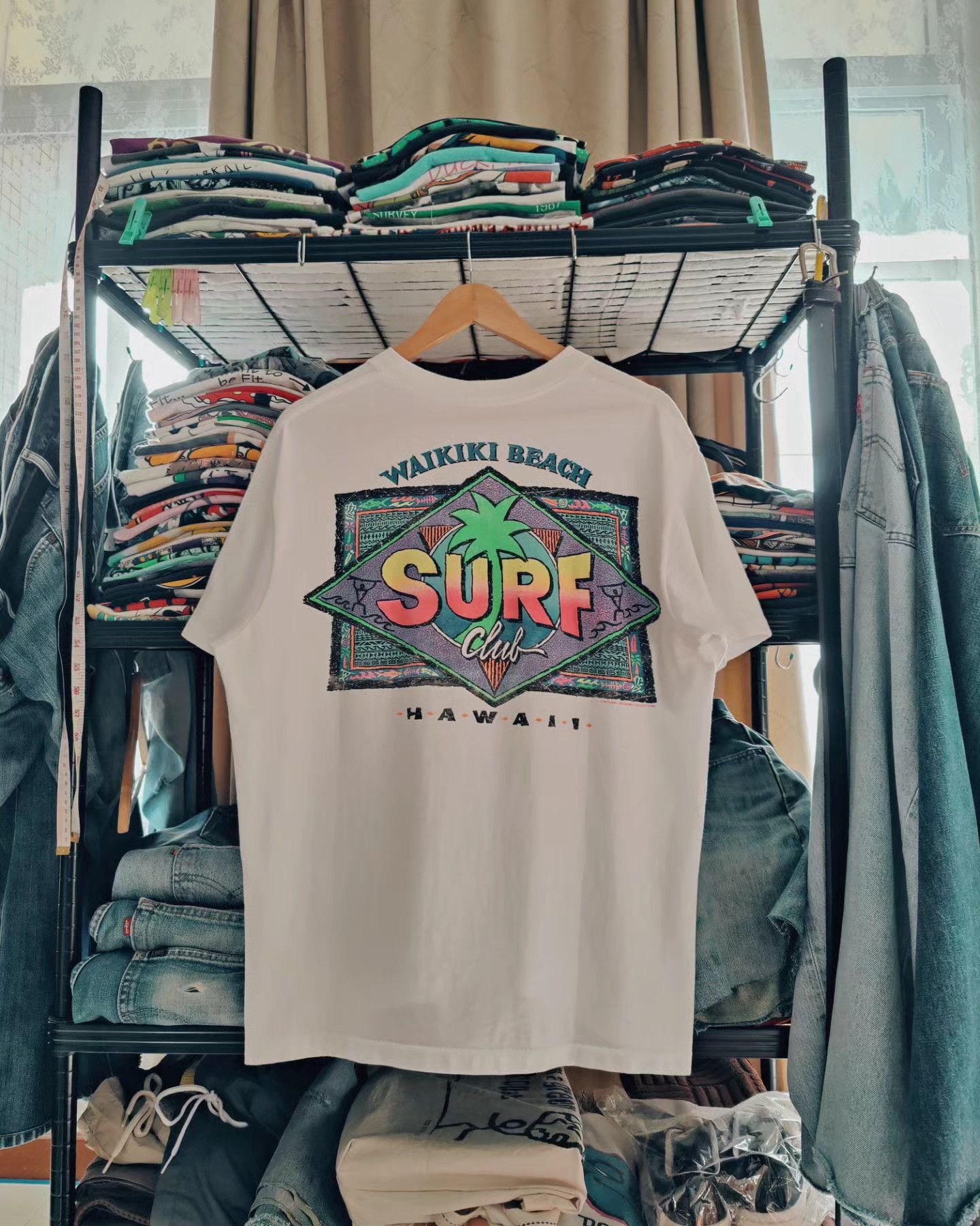 Vintage vintage 90s - Surf Club - Waikiki Beach, Hawaii 🏝️ Size US XL / EU 56 / 4 - 1 Thumbnail