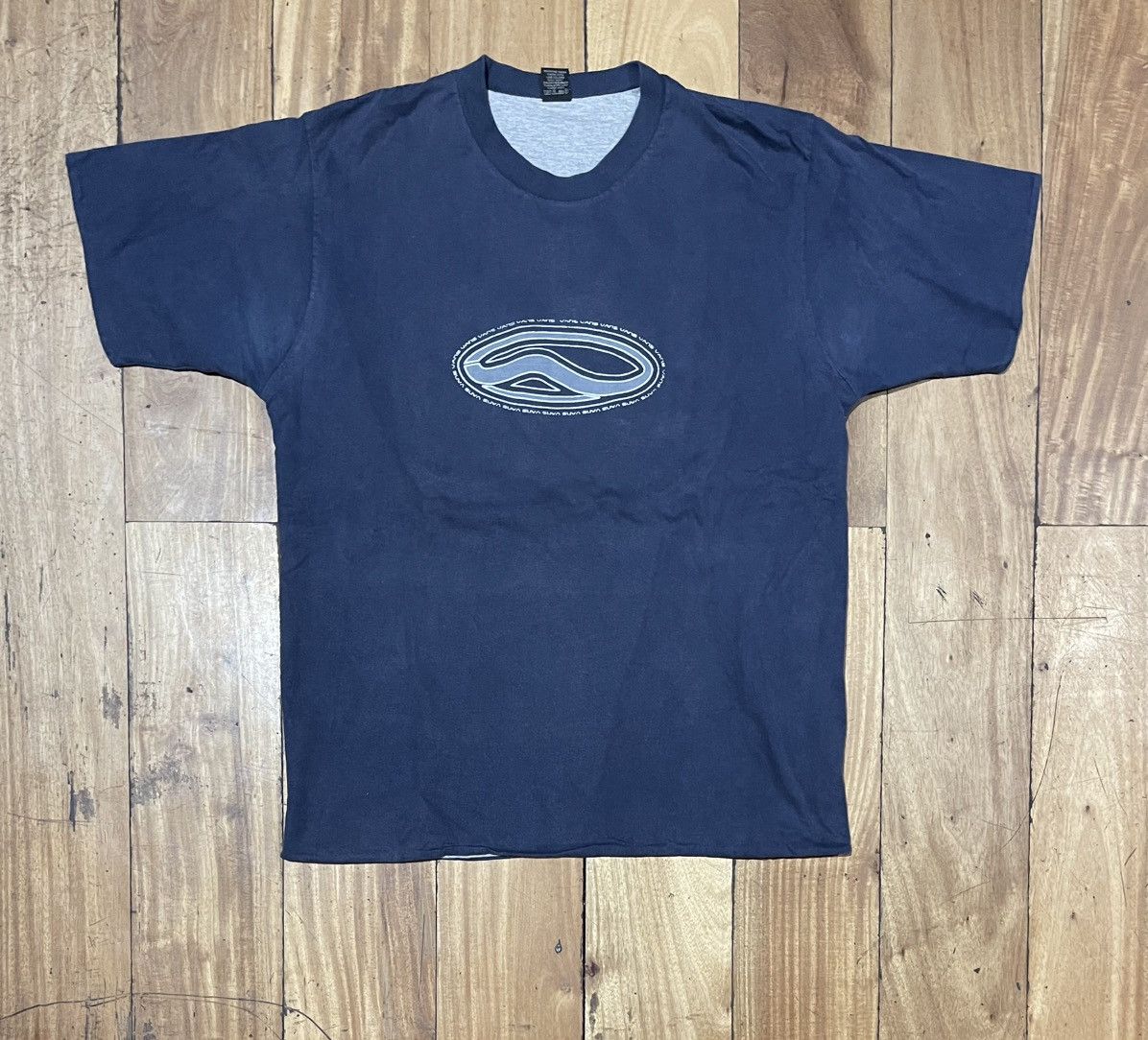 Vans Vintage Vans Reversible Gray t-shirt S 90s Y2K Surfwear sk8 Size US S / EU 44-46 / 1 - 2 Thumbnail