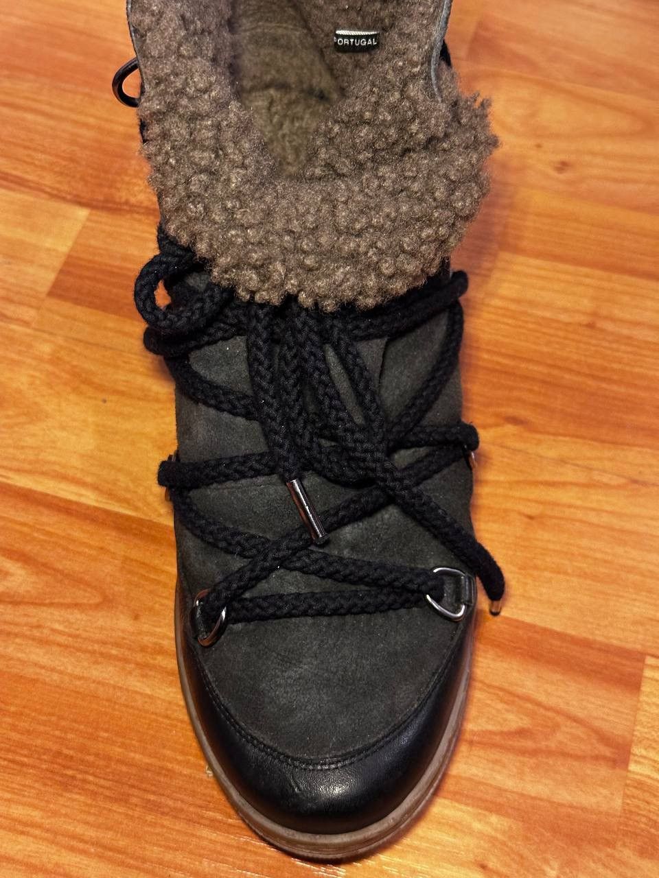 Isabel Marant Isabel Marant Nowles shearling-trimmed leather ankle boots Size US 7 / IT 37 - 9 Thumbnail